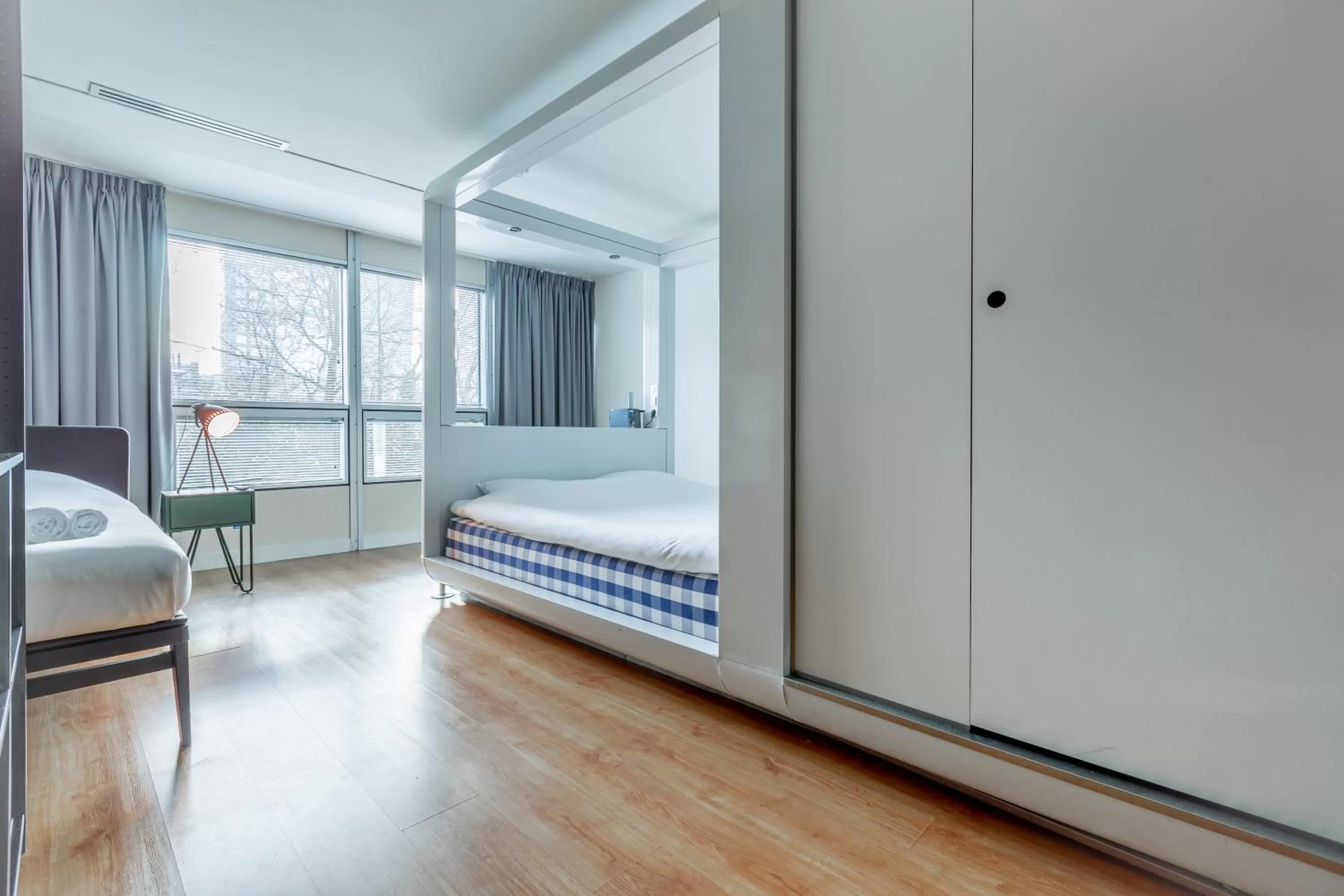 Bed in Qbic Amsterdam WTC