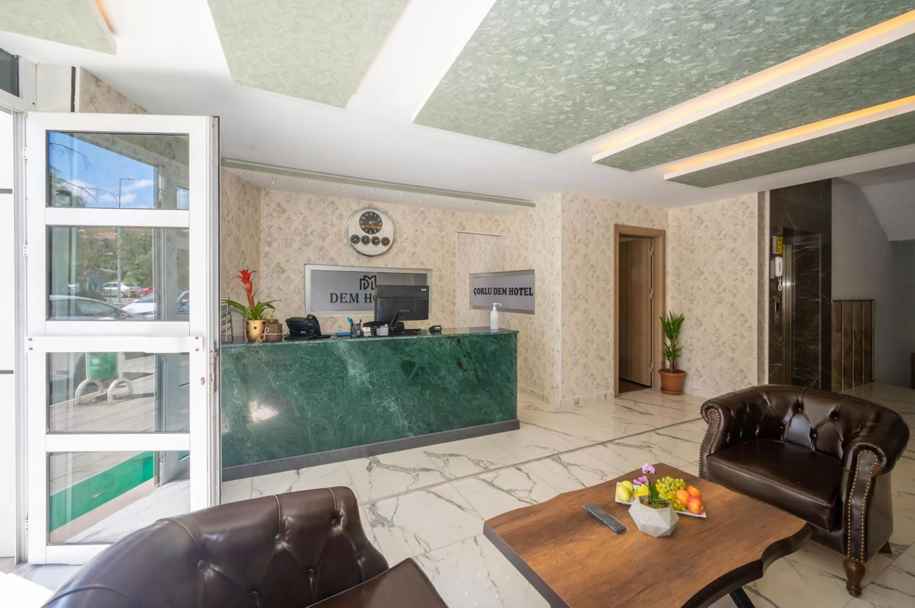 Lobby or reception in Çorlu Dem Hotel