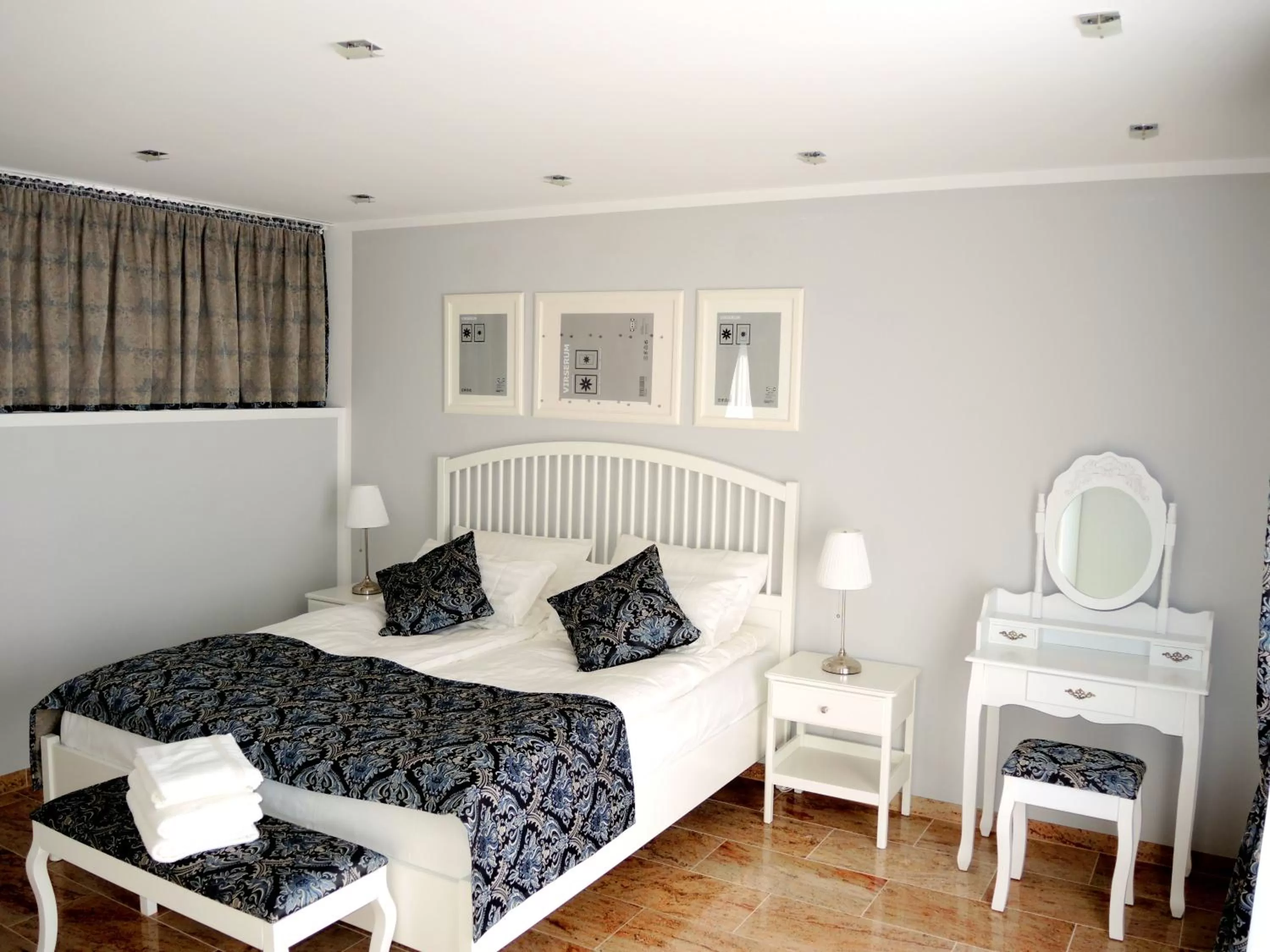 Photo of the whole room, Bed in Merkel Villa Apartamente