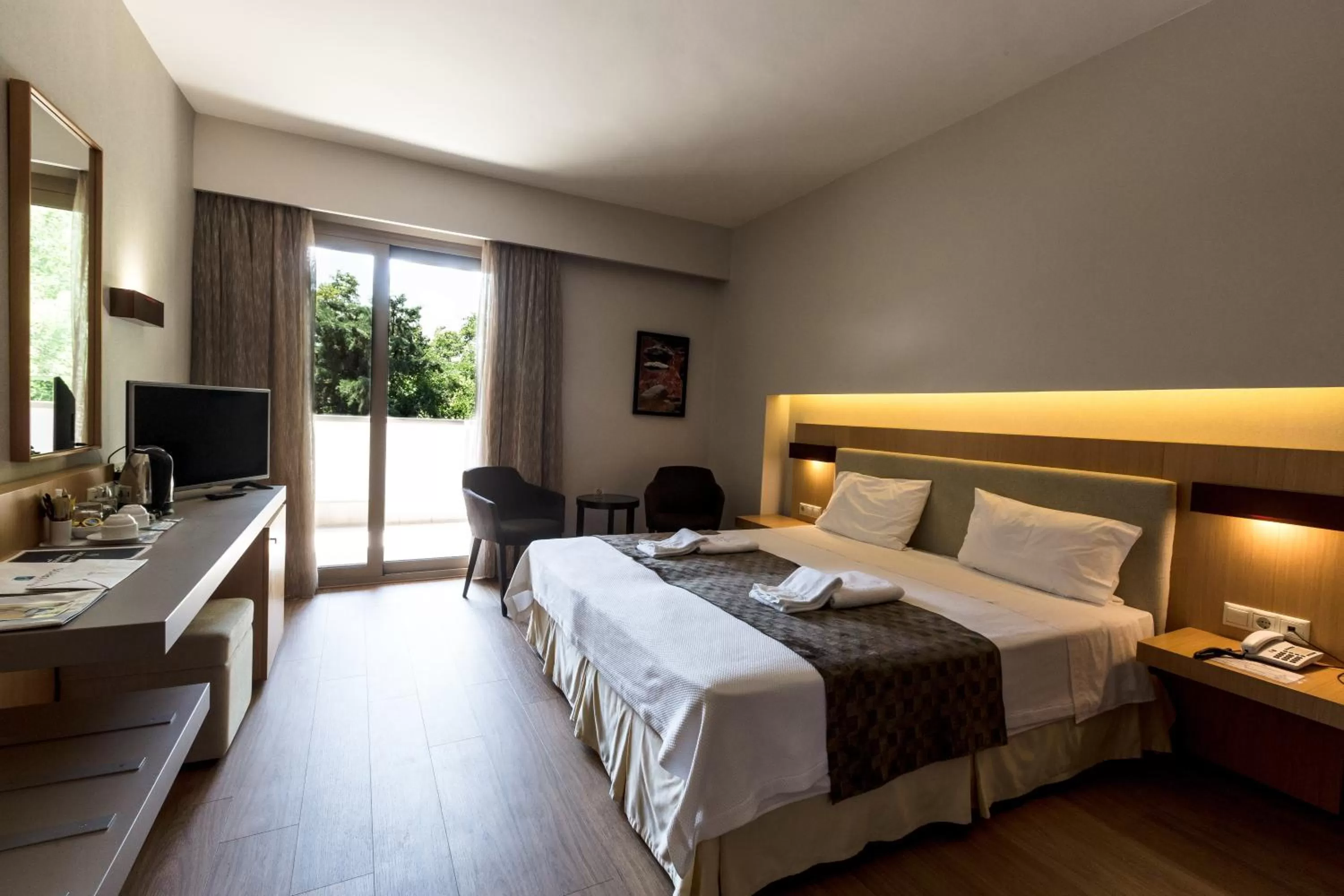 Photo of the whole room, Bed in Philippos Xenia Hotel