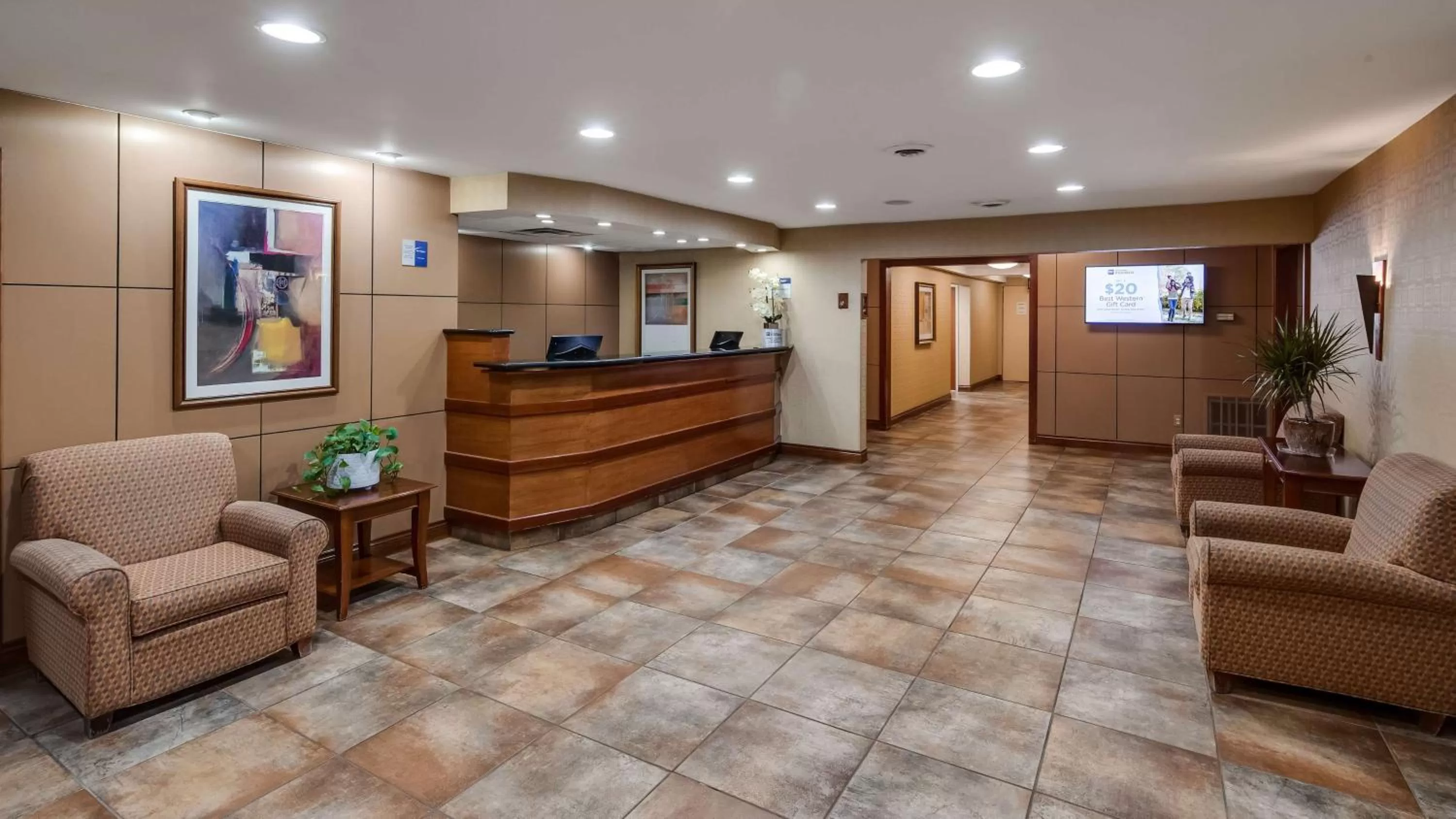 Lobby or reception in Best Western Lapeer Inn