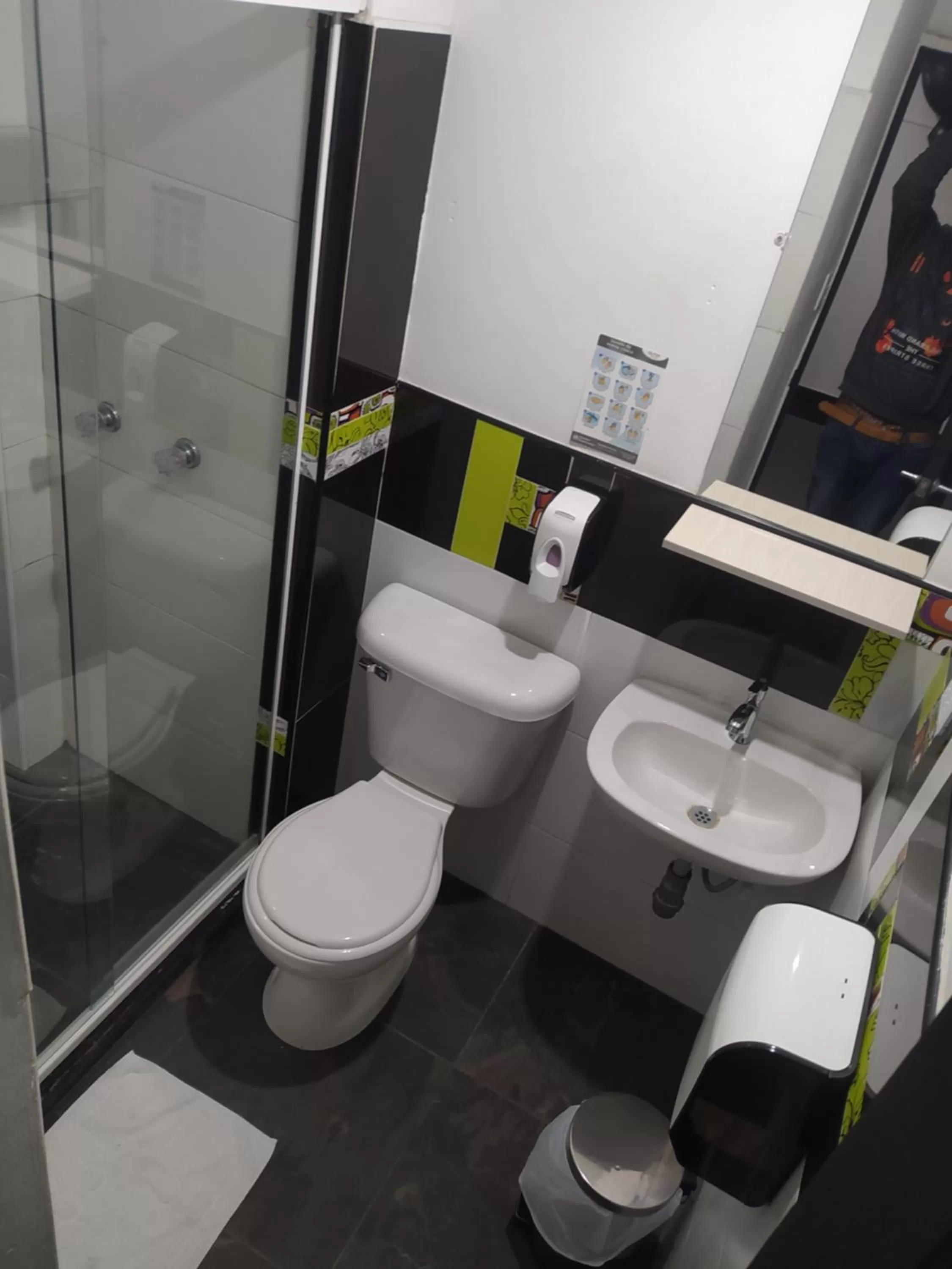 Bathroom in Hotel Aura Medellin