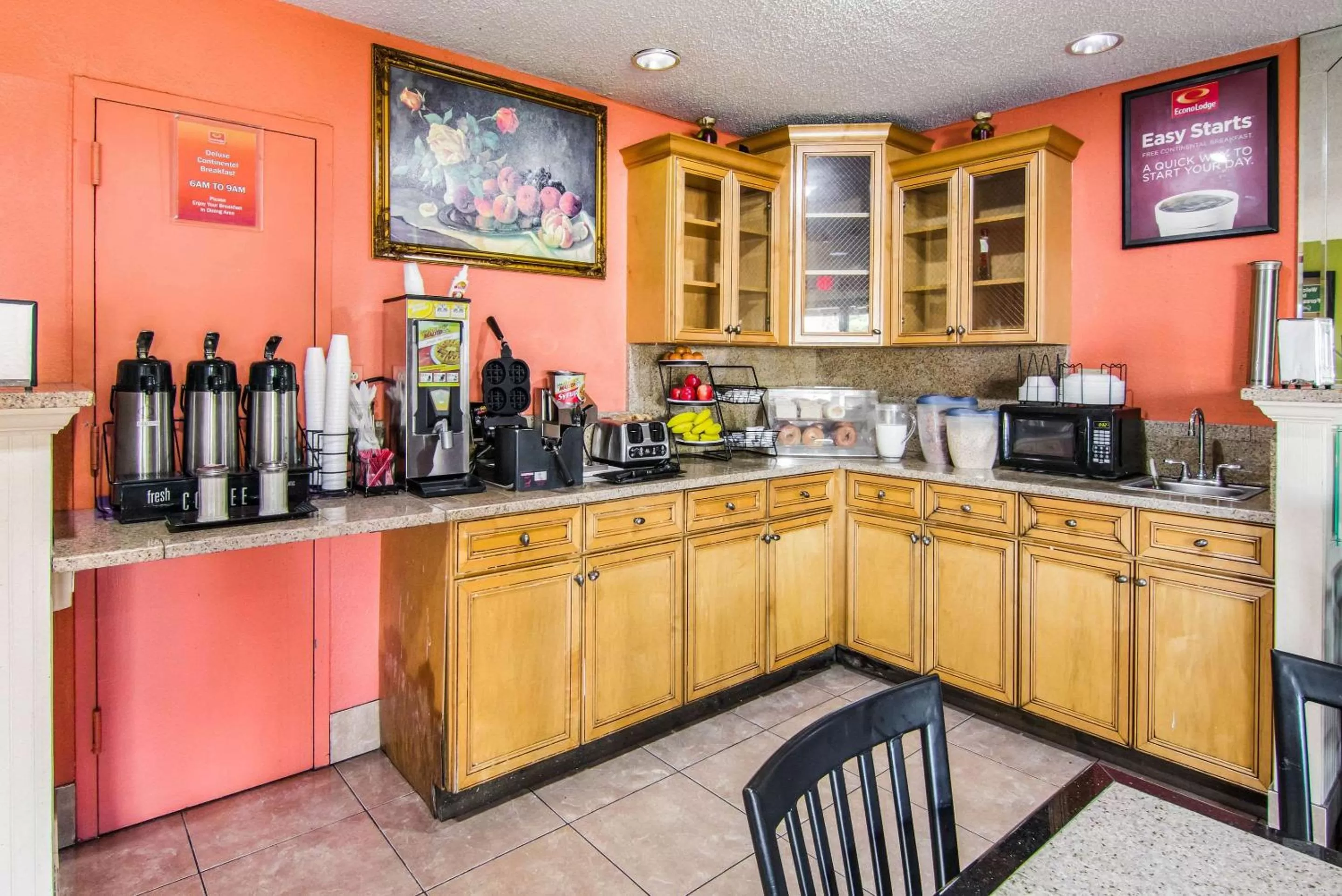 Restaurant/places to eat in Econo Lodge Atlanta Airport East