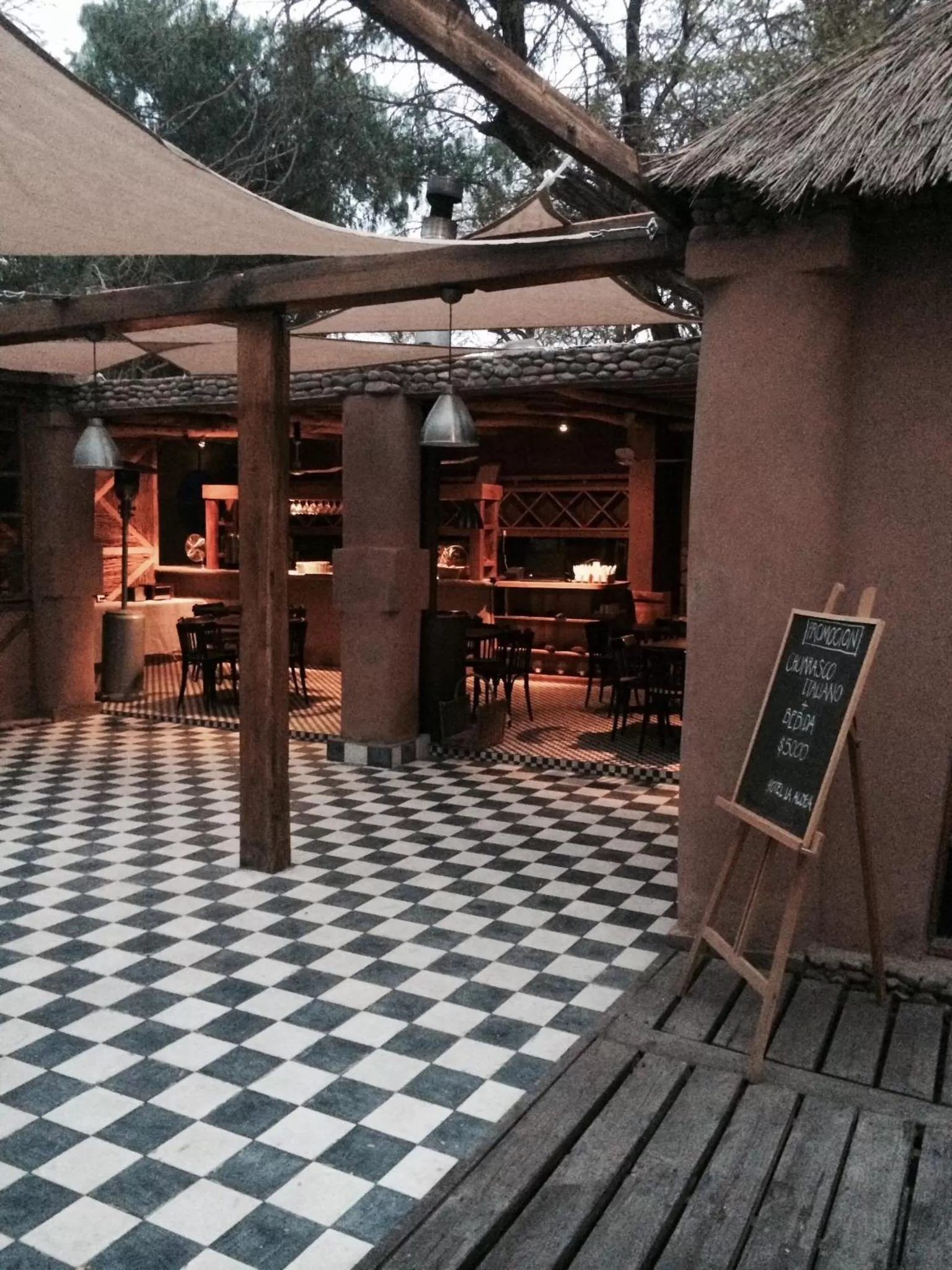 Restaurant/places to eat in Hotel La Aldea