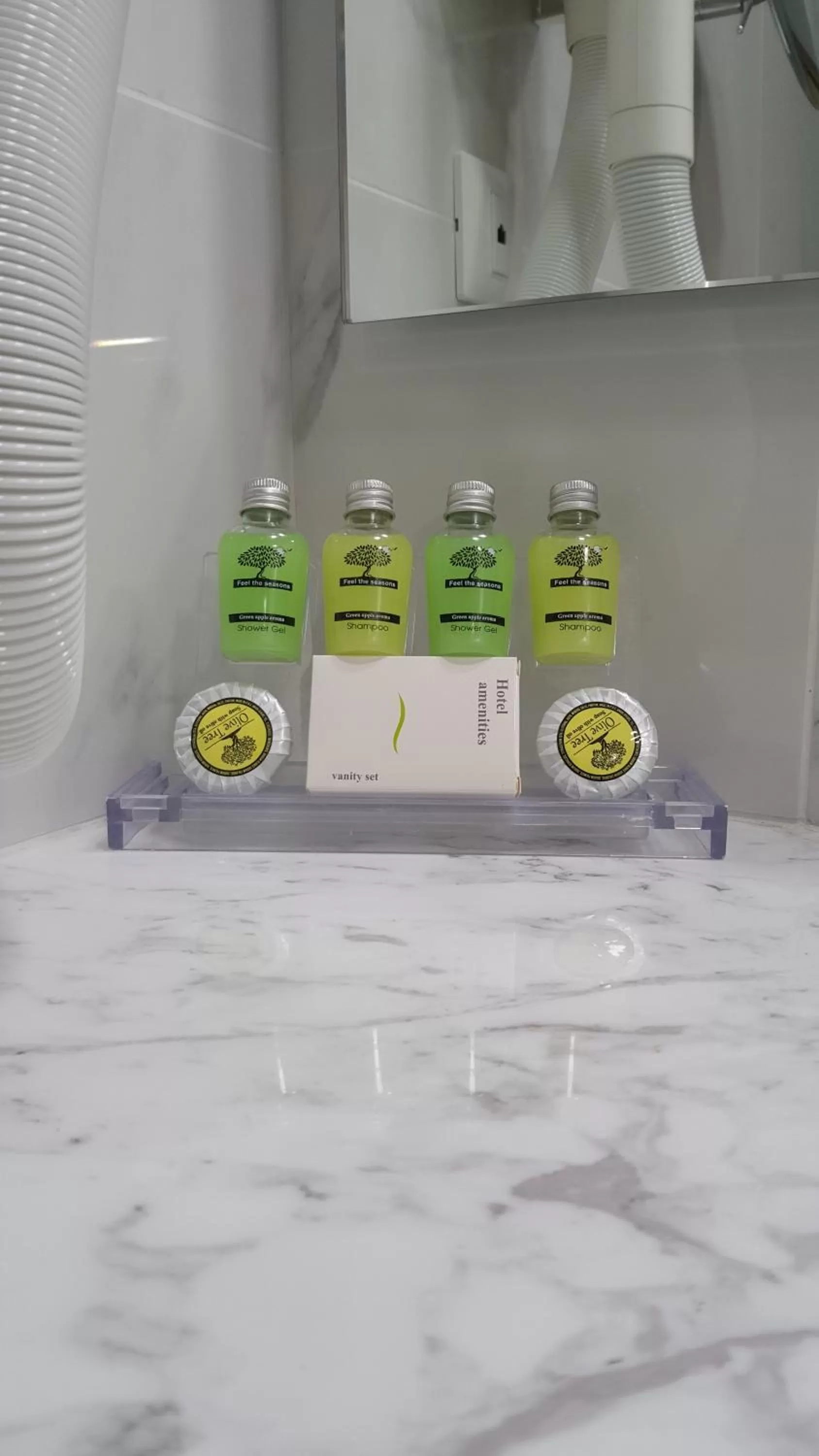 Bathroom in Dorian Inn - Sure Hotel Collection by Best Western