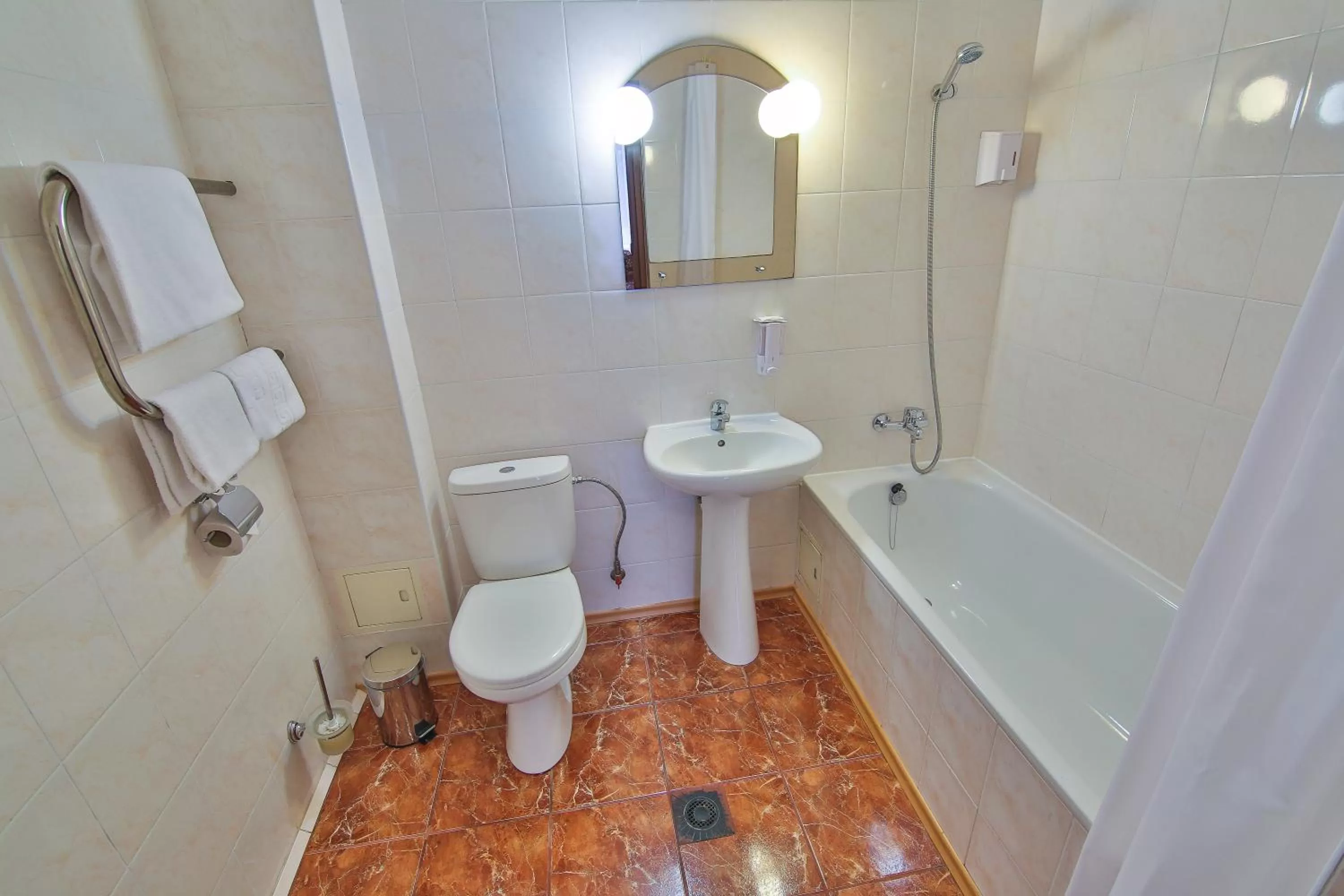 Toilet in Ukraina Hotel