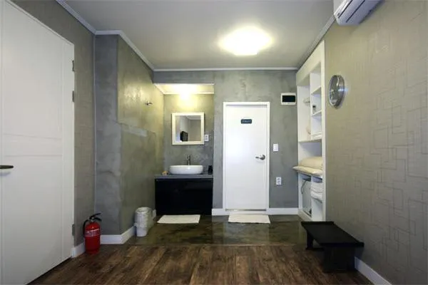 Decorative detail in Crib 49 Guesthouse - Foreigner only