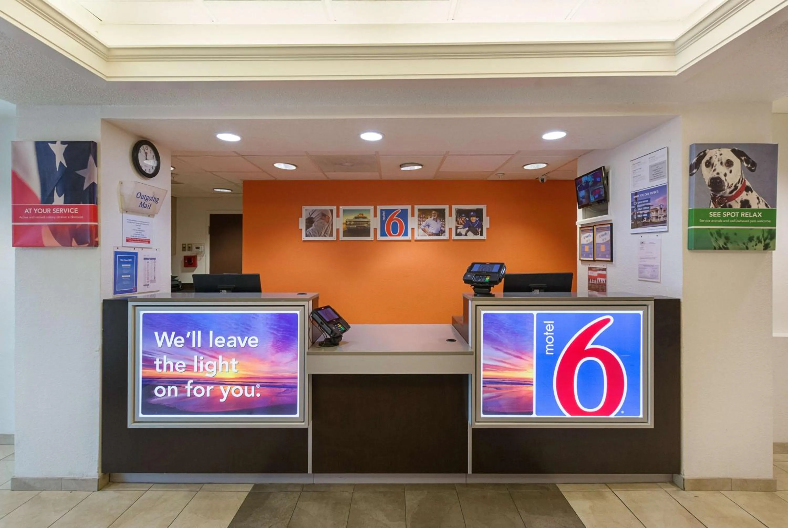 Property logo or sign in Motel 6-Columbia, SC - Fort Jackson Area
