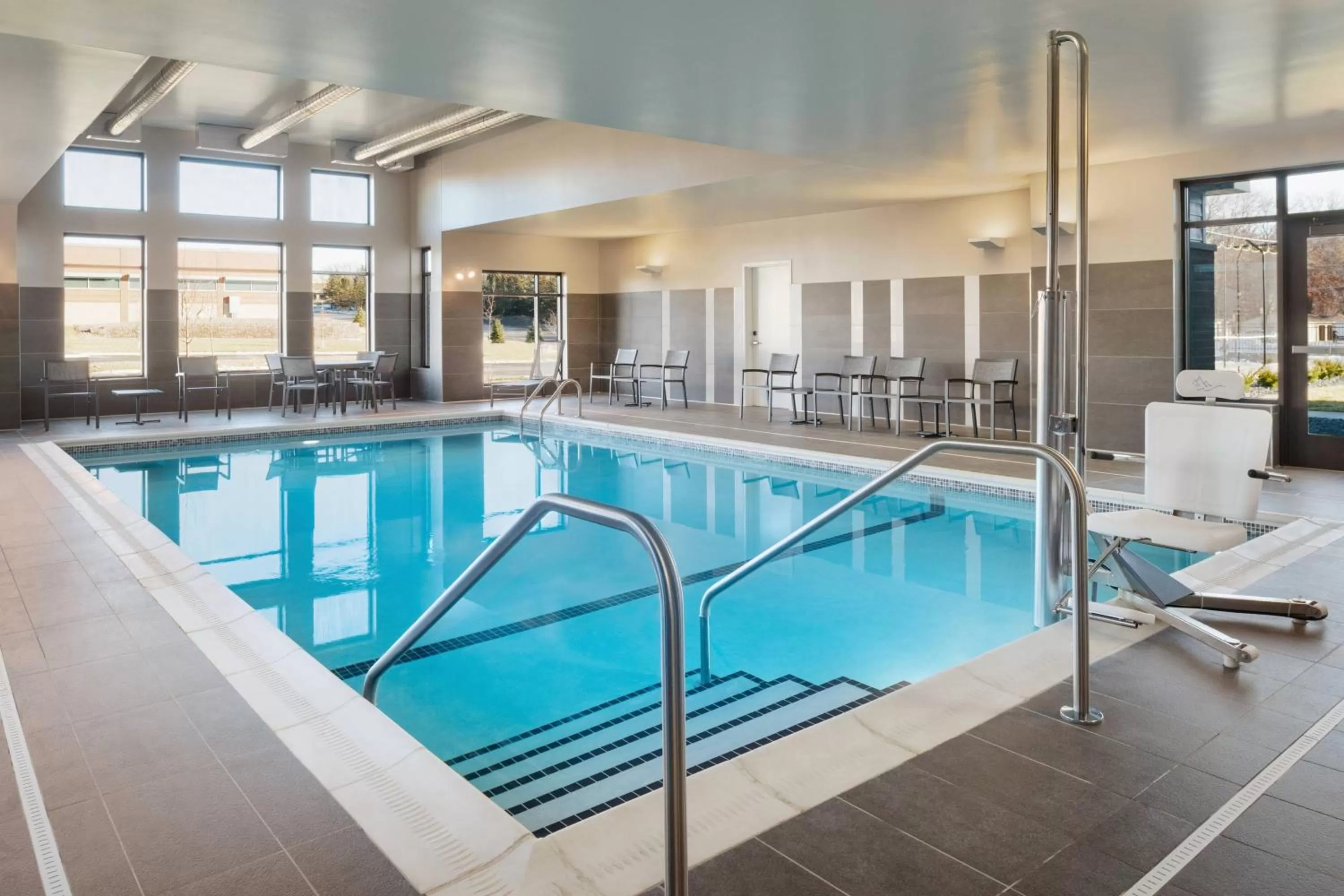 Swimming pool in Residence Inn by Marriott Minneapolis St. Paul/Eagan