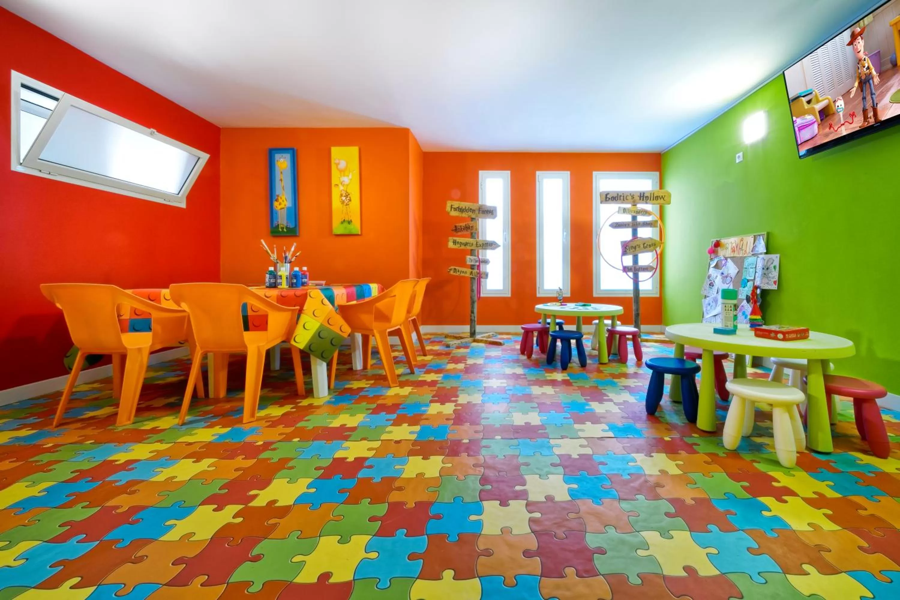 Game Room in Aqua Suites