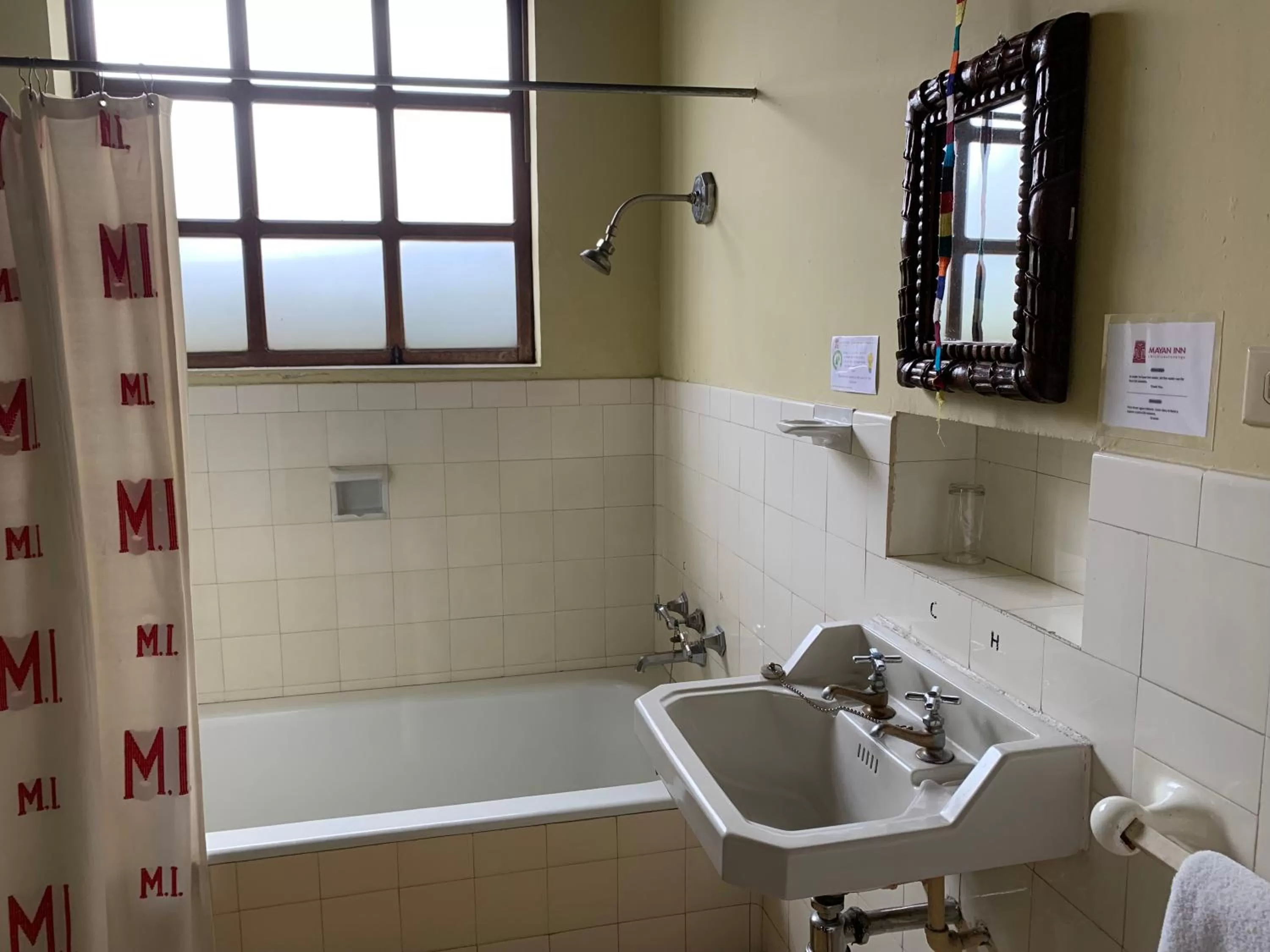 Bathroom in Hotel Museo Mayan Inn