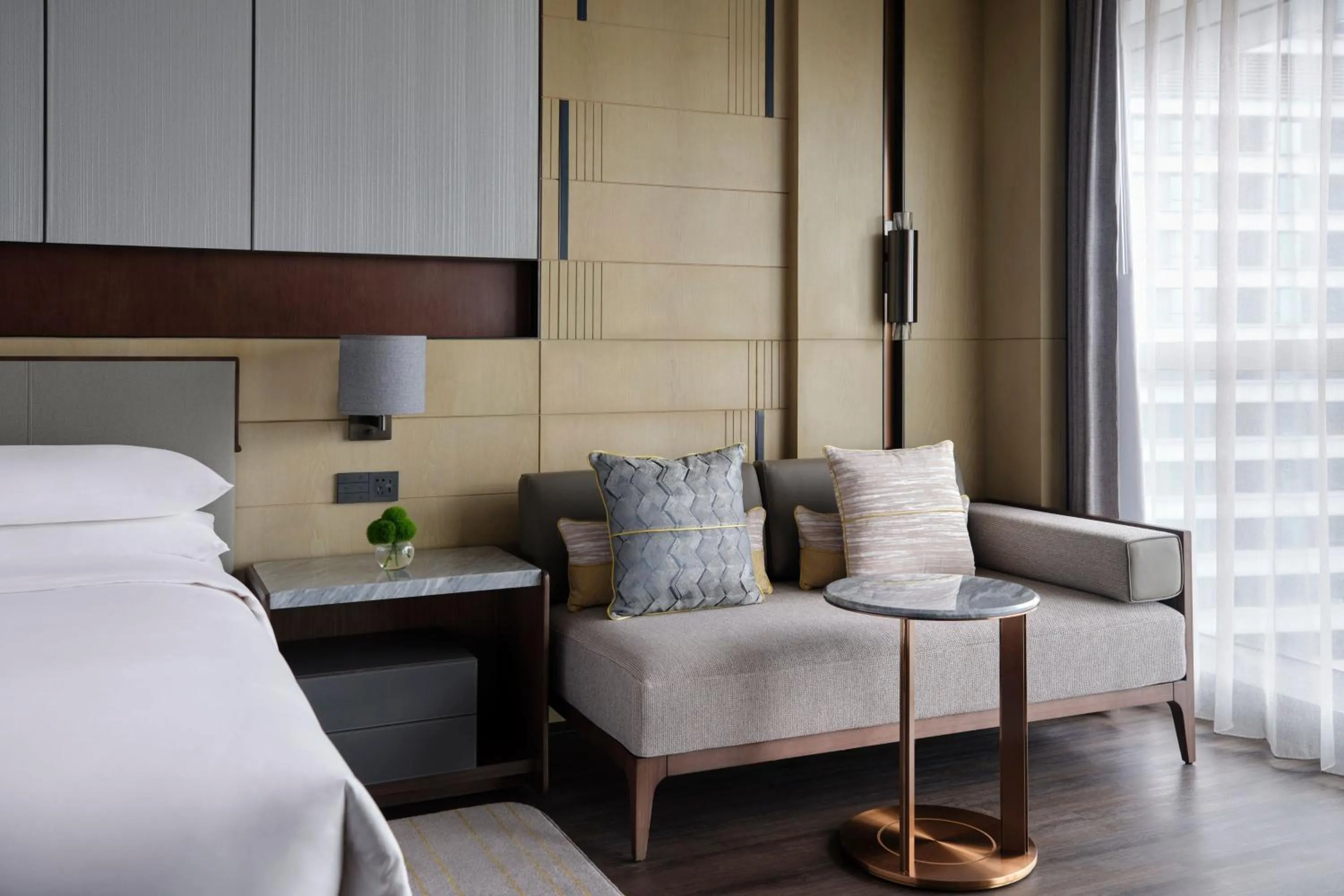 Photo of the whole room, Bed in Zhuhai Marriott Hotel Jinwan