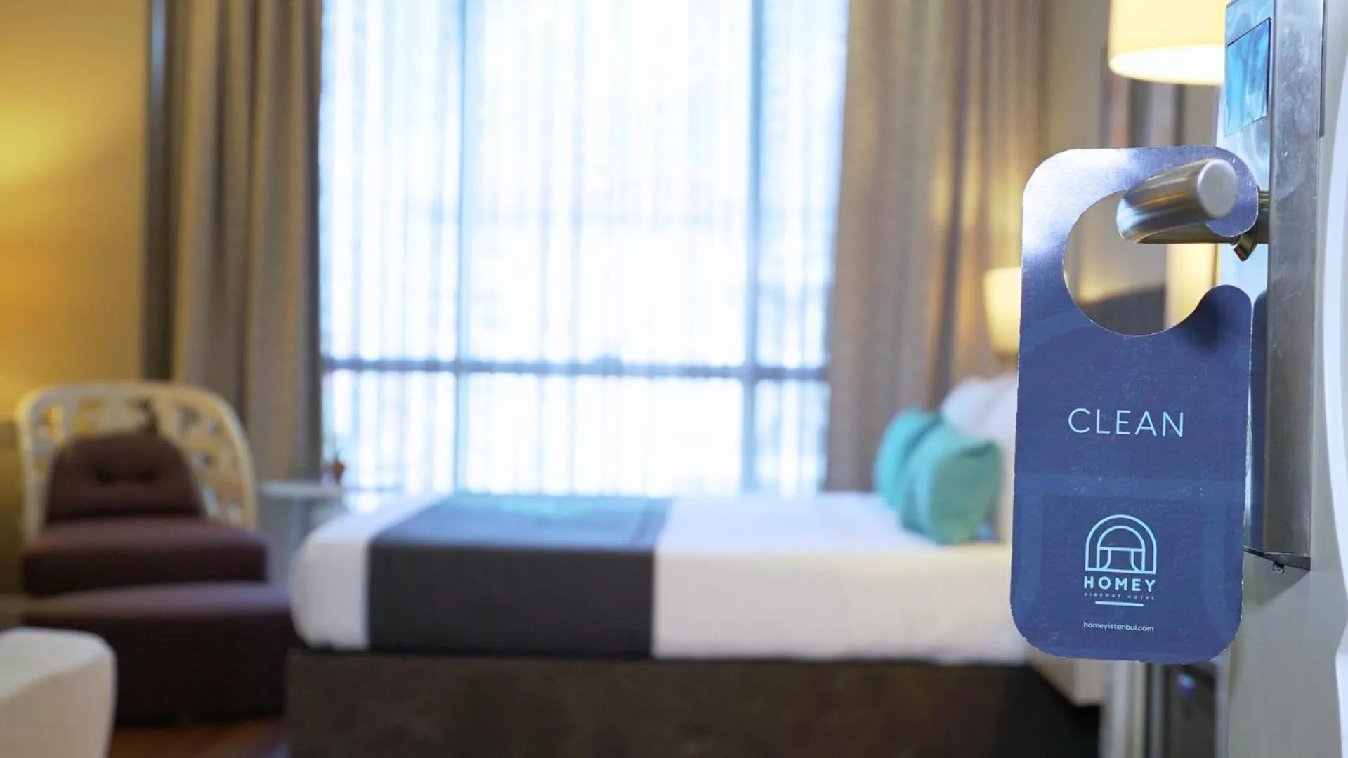 Bed in Homey AirPort Hotel