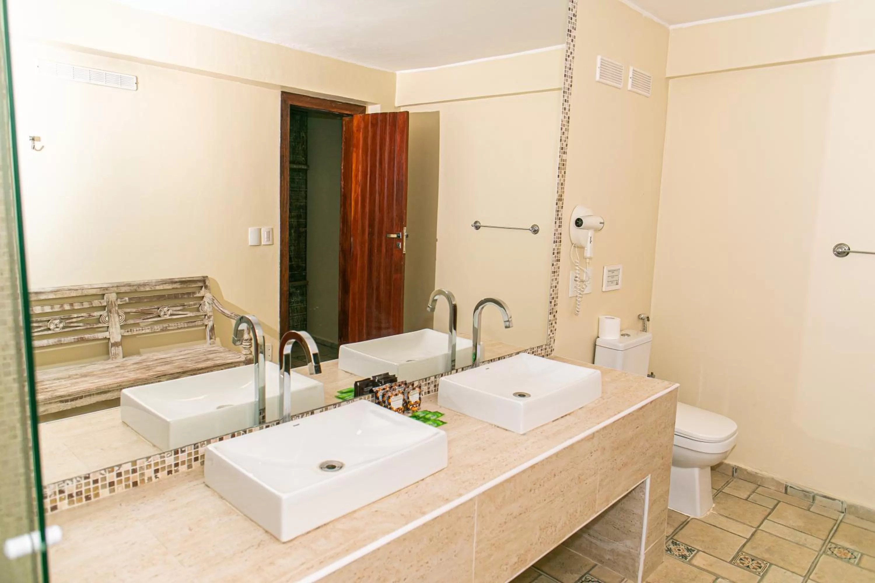 Toilet in Pousada La Dolce Vita