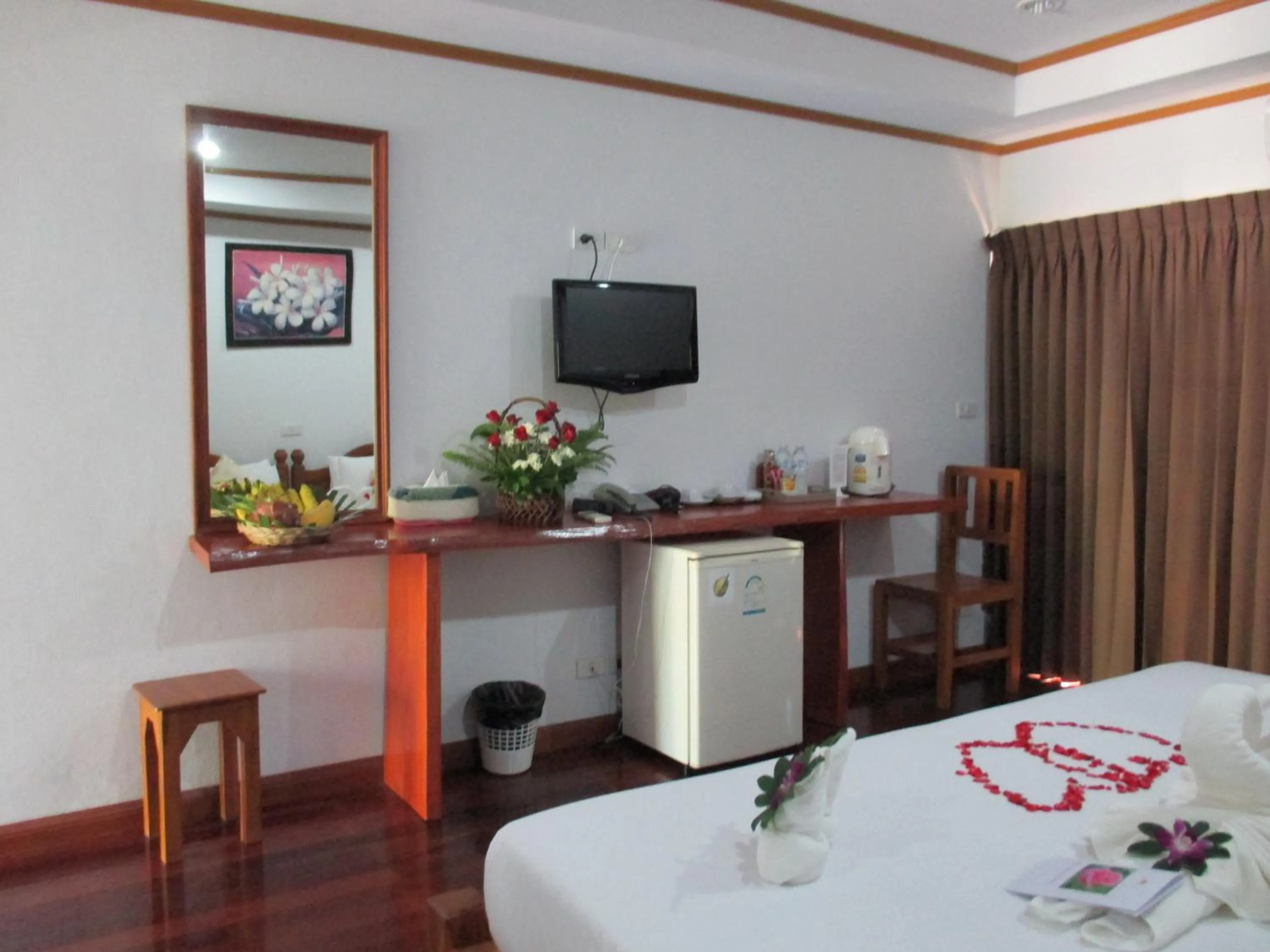 TV and multimedia, Bed in Lipa Bay Resort