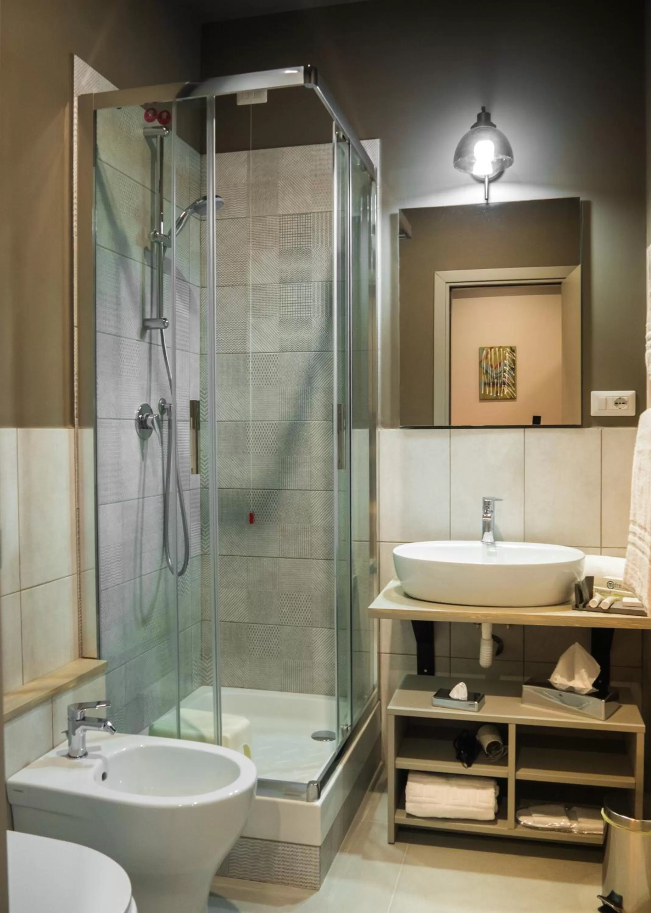 Bathroom in HOST'n GO