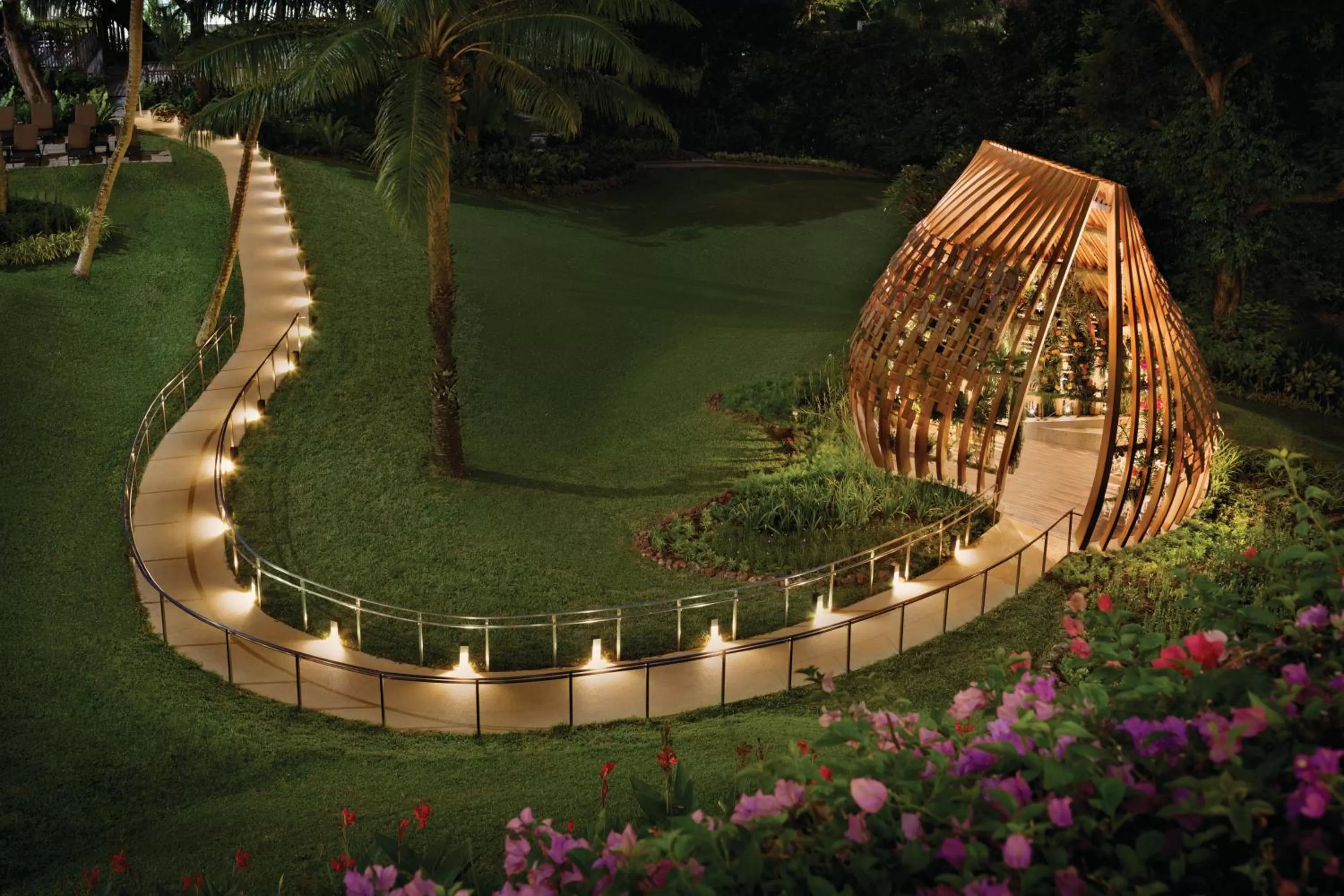 Nearby landmark in Shangri-La Singapore