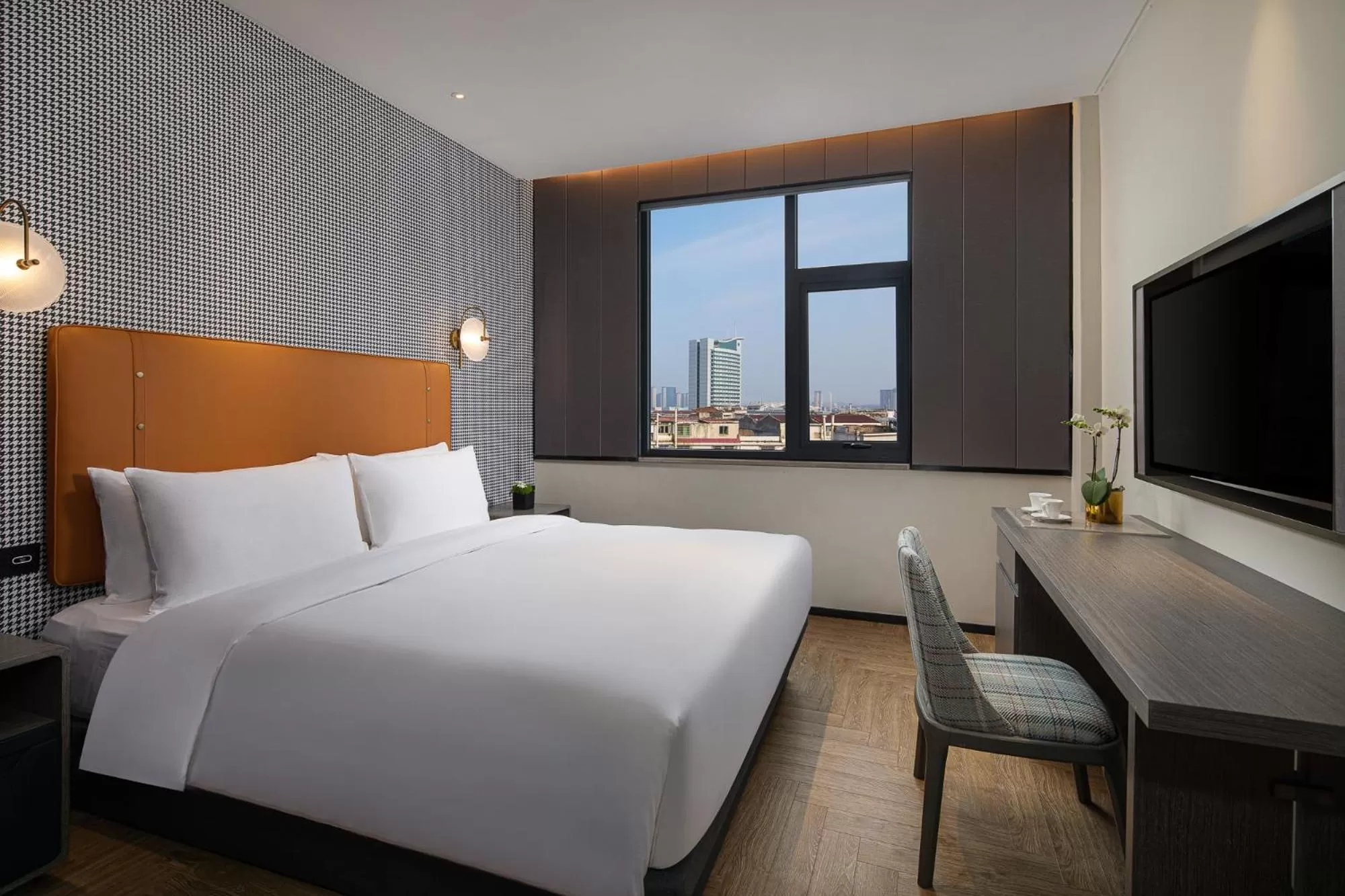 Photo of the whole room, Bed in Kasion Pugis Hotel