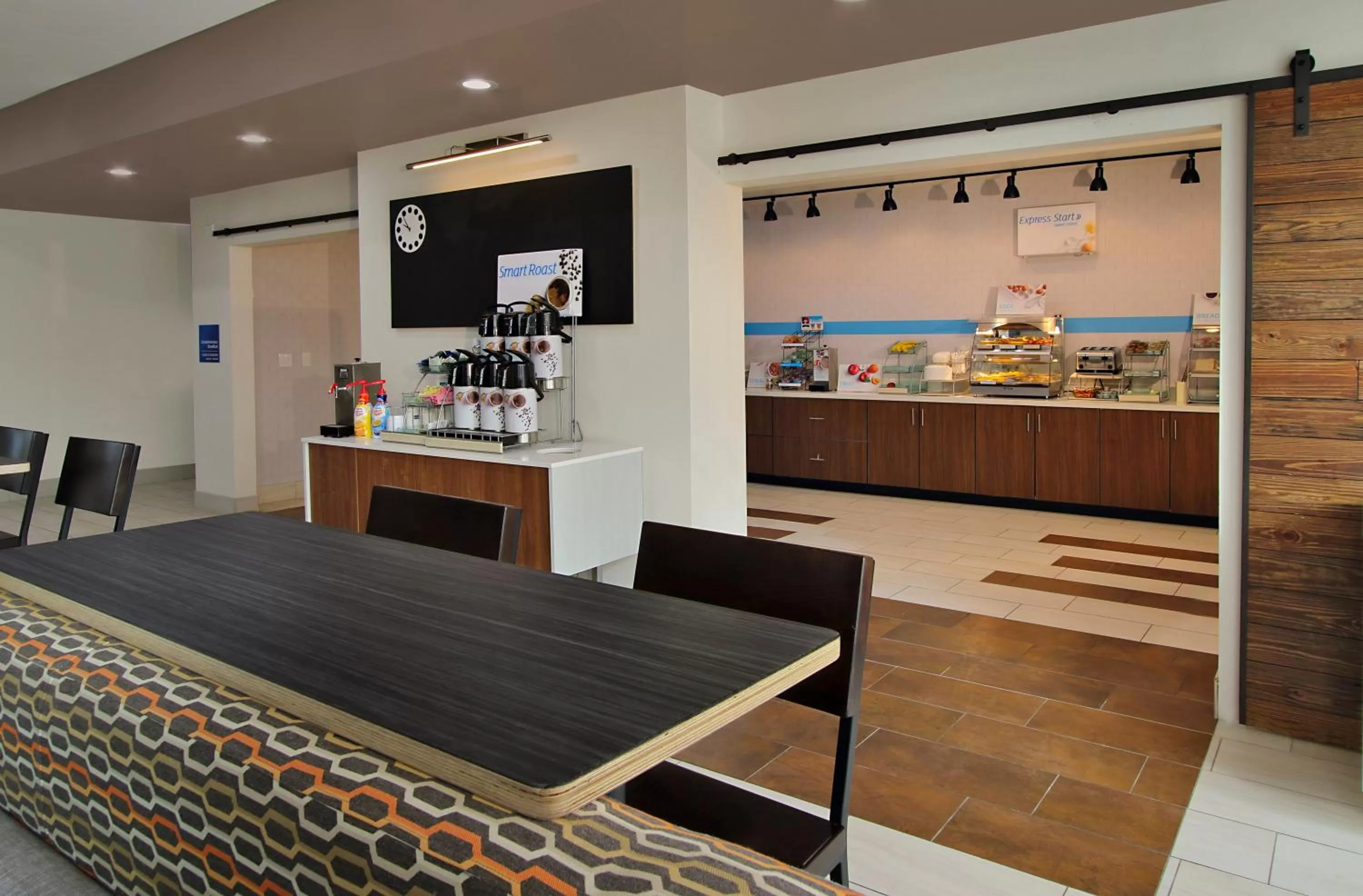 Breakfast in Holiday Inn Express & Suites - Brookshire - Katy Freeway by IHG