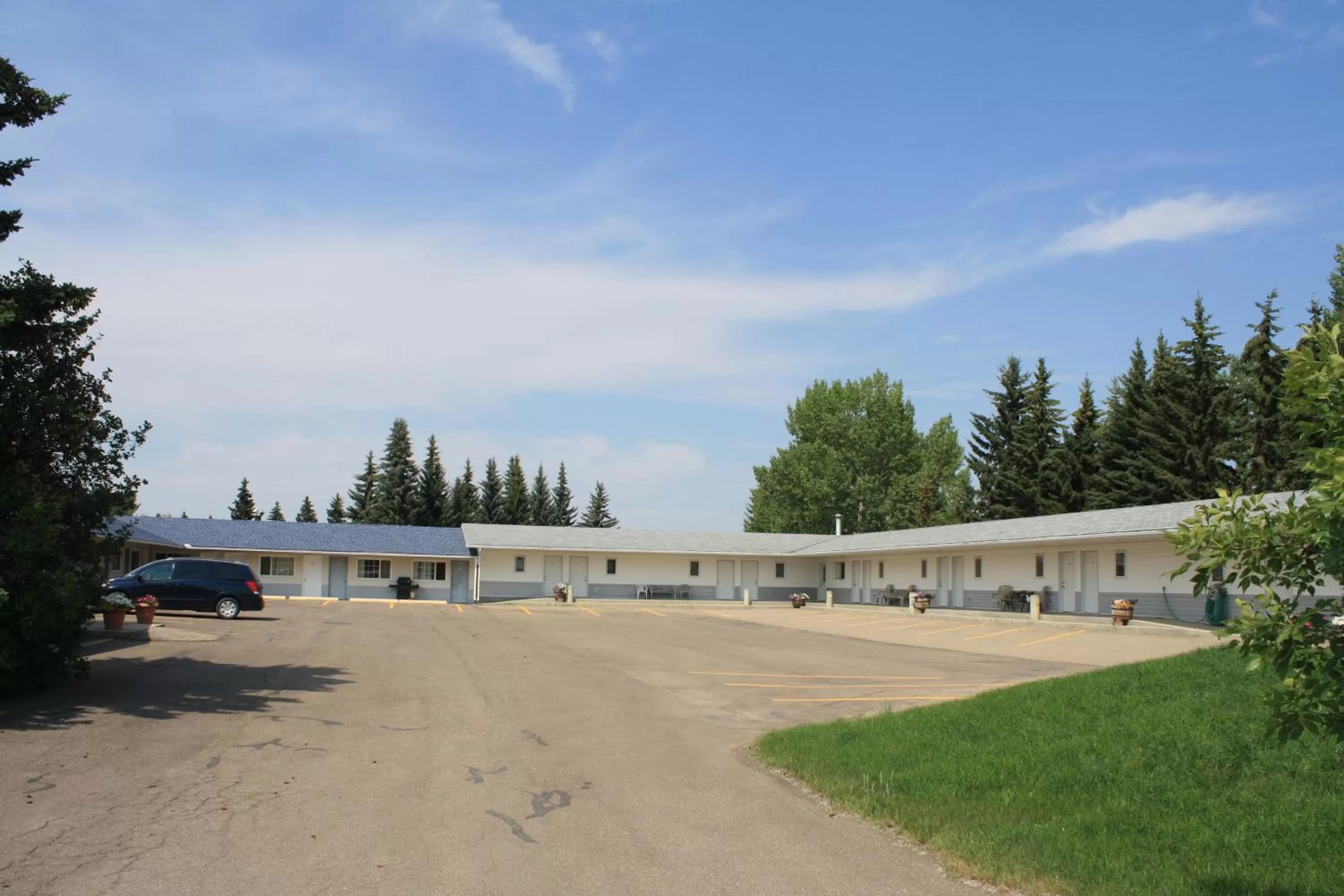 Facade/entrance in Lamplighter Inn