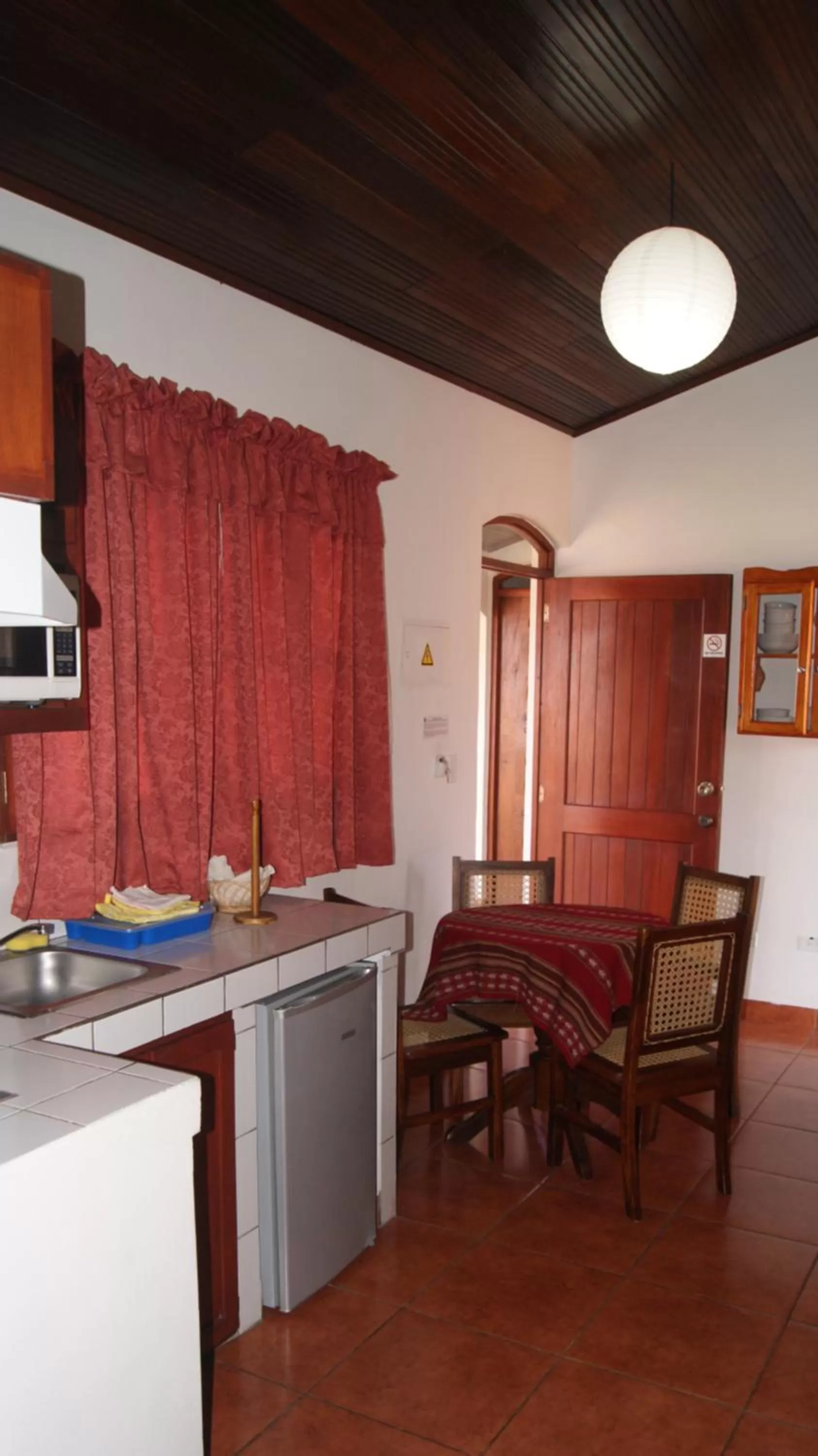 Kitchen or kitchenette in Hotel Cacique Adiact