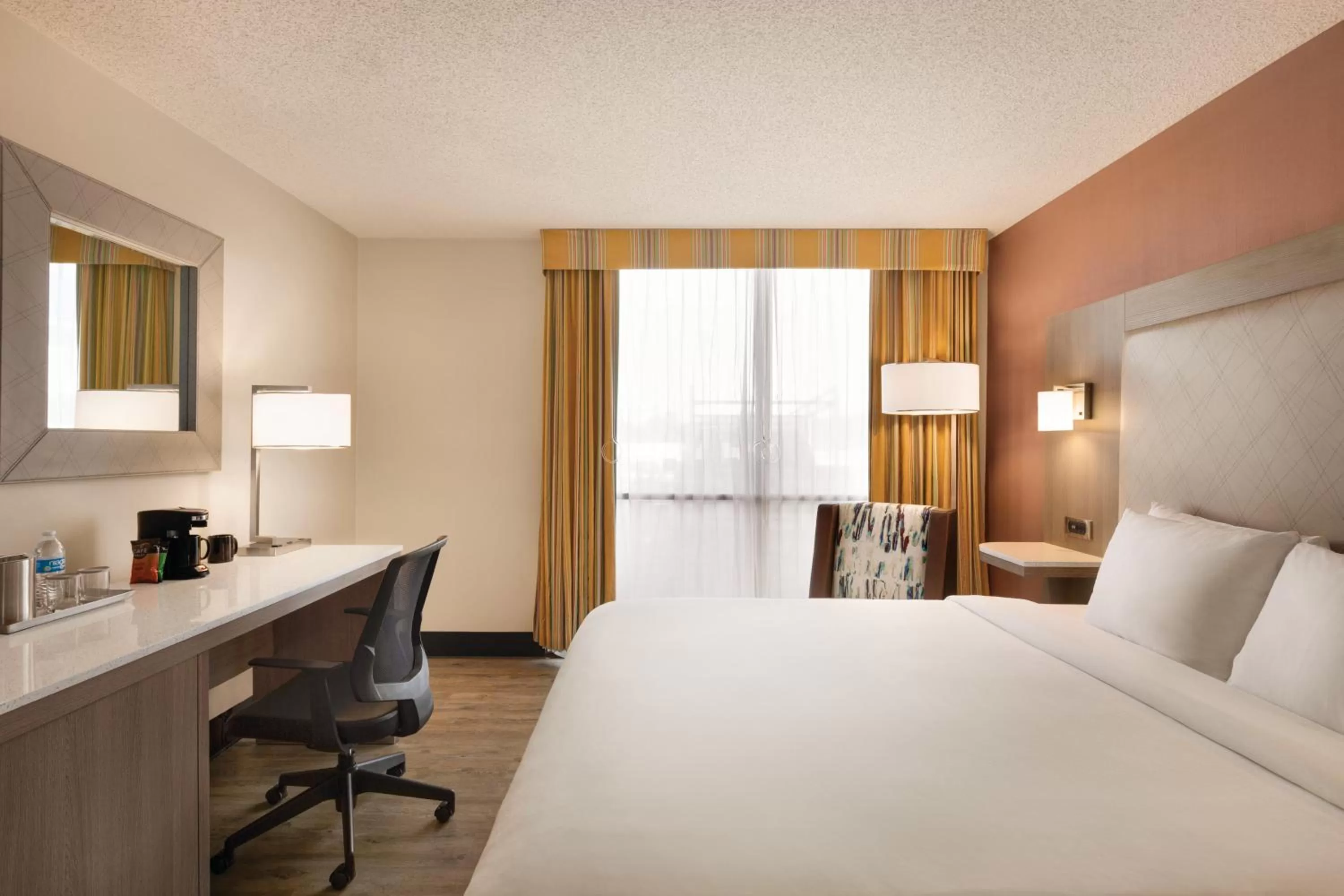 Photo of the whole room in Radisson Hotel Lenexa Overland Park