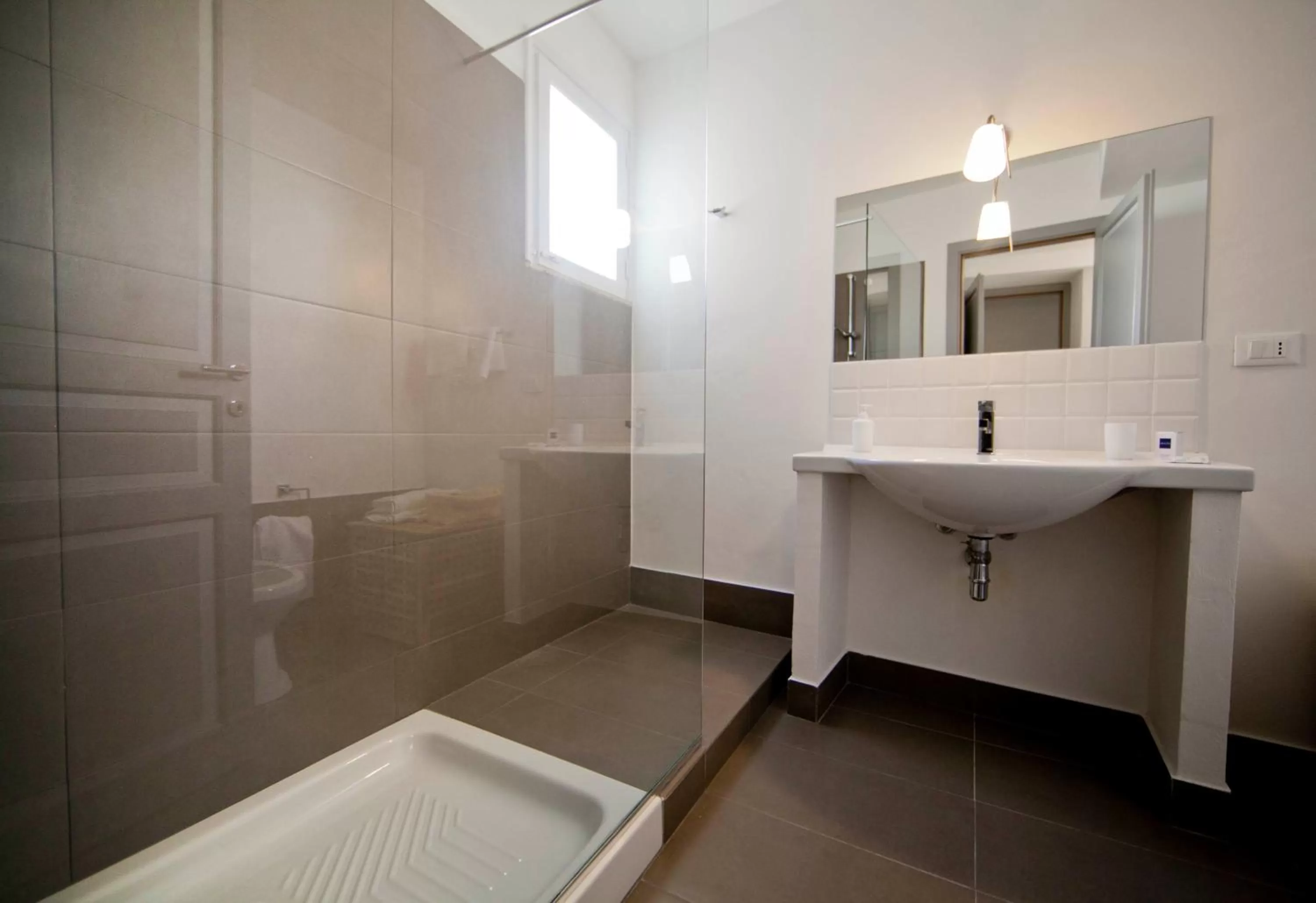 Shower in B&B Barone Sieri Pepoli
