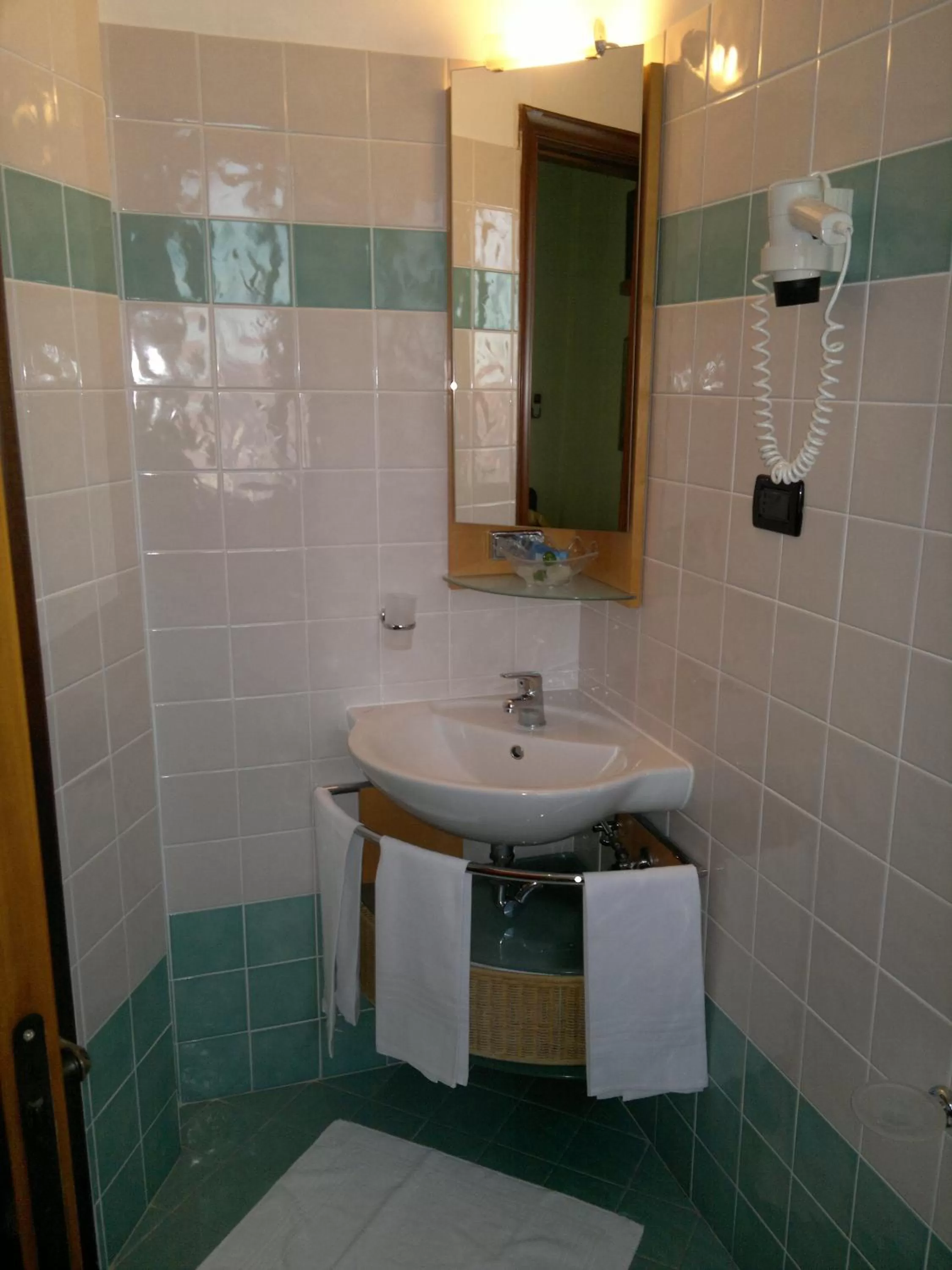 Shower in Hotel La Rotonda