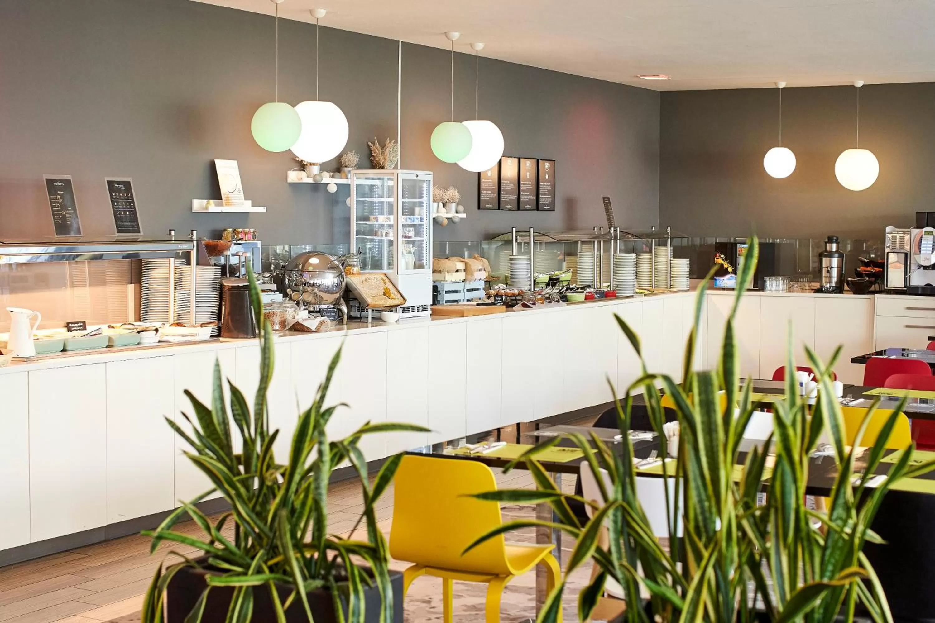 Restaurant/places to eat in Novotel Wrocław City