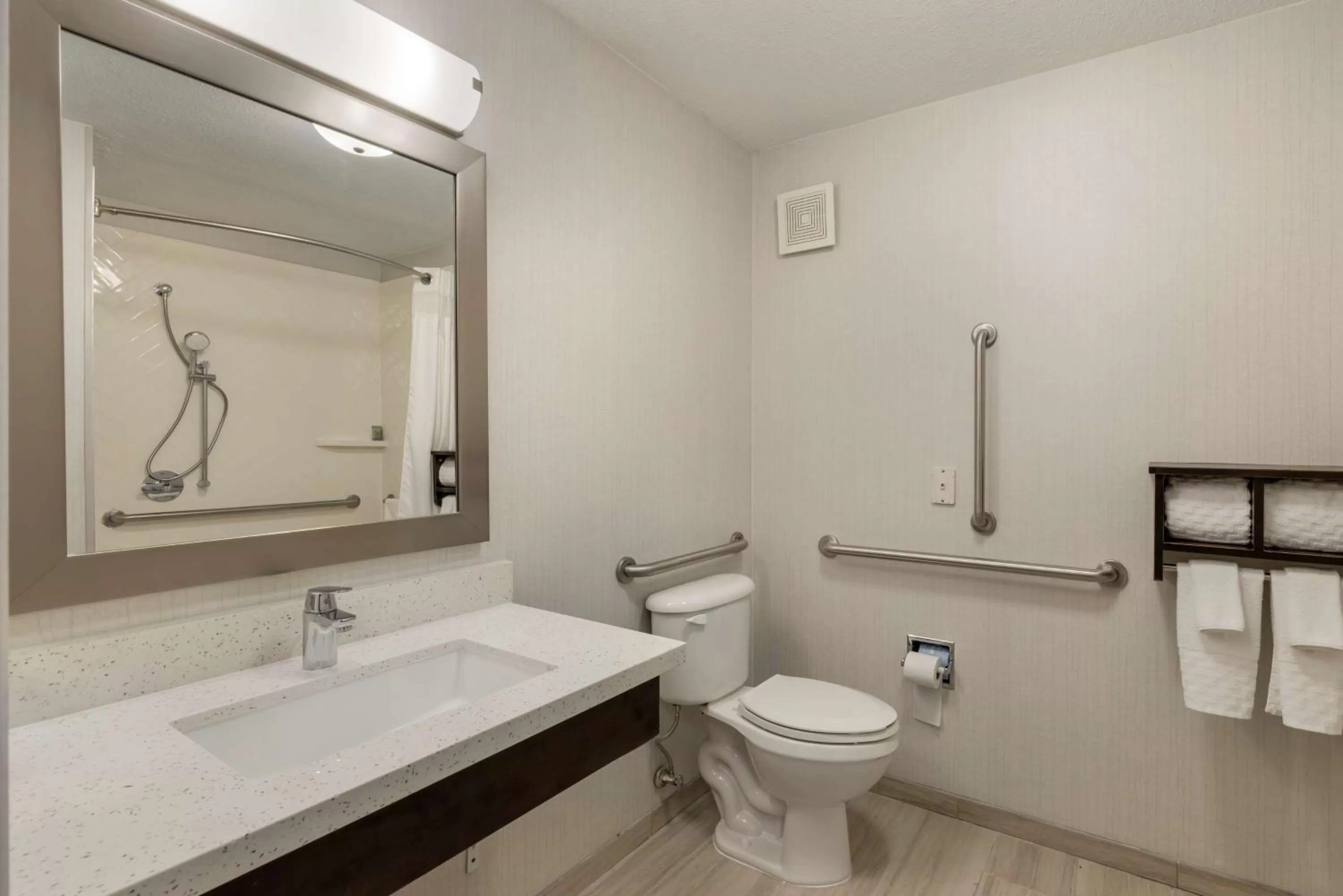 Bathroom in Best Western Watertown Inn & Suites