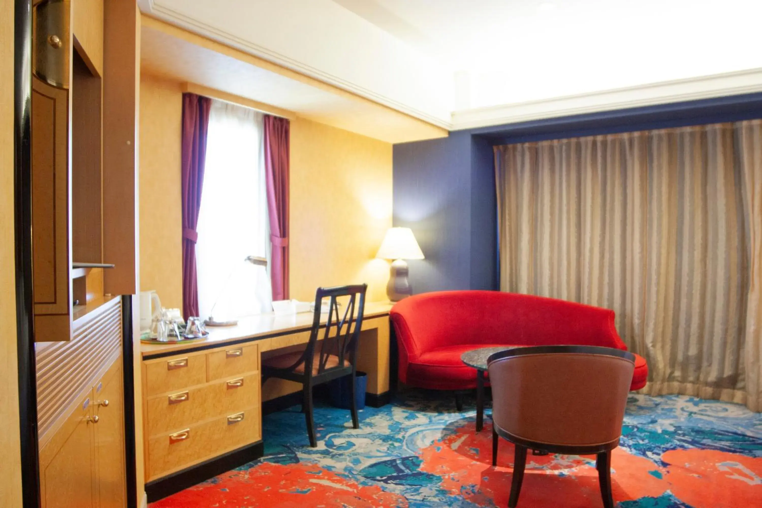 Superior Corner Twin Room - single occupancy - Non-Smoking in Hotel New Otani Makuhari Superior Corner Twin Room - single occupancy - Non-Smoking in Hotel New Otani Makuhari