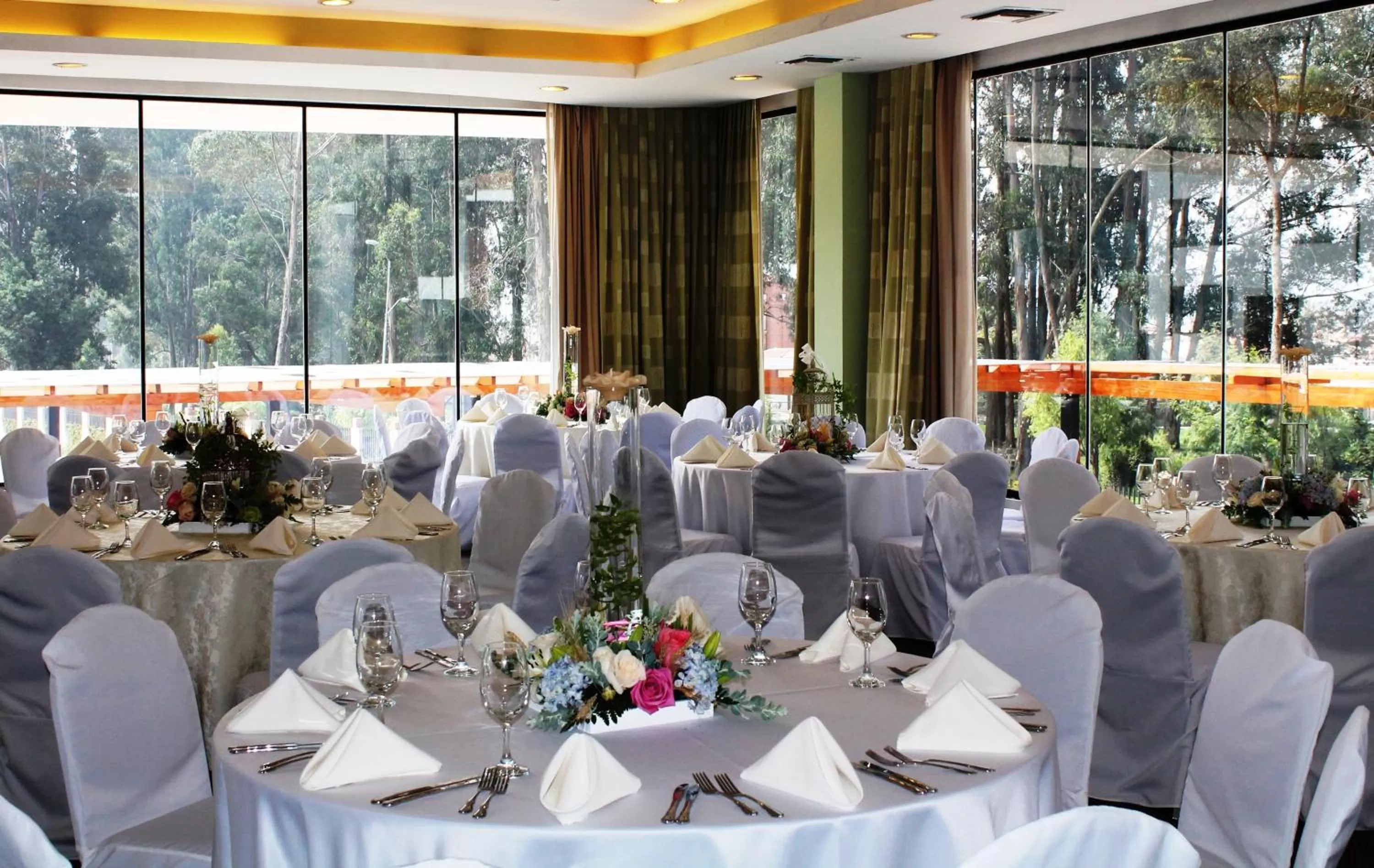 Banquet/Function facilities in Oro Verde Cuenca