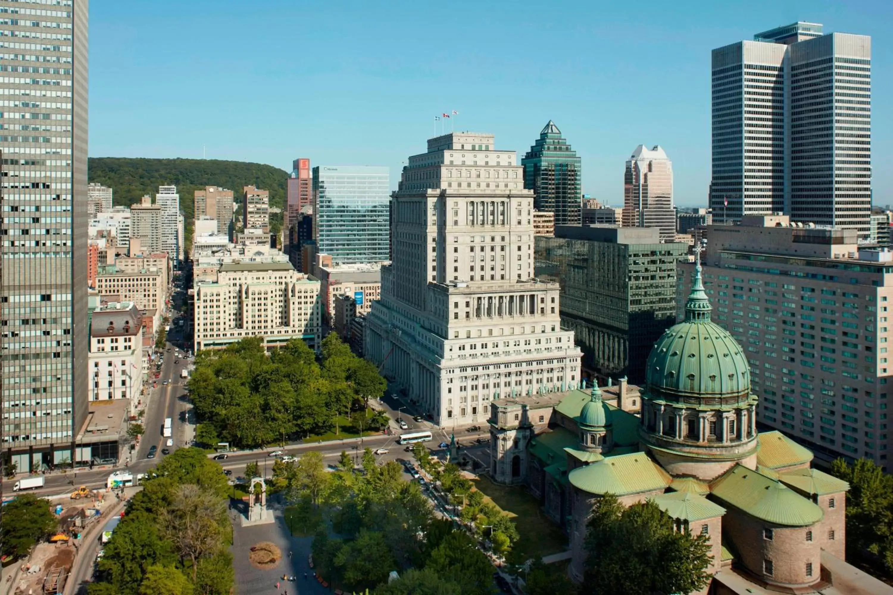 Guest Room with Two Double Beds - City View in Montreal Marriott Chateau Champlain Guest Room with Two Double Beds - City View in Montreal Marriott Chateau Champlain
