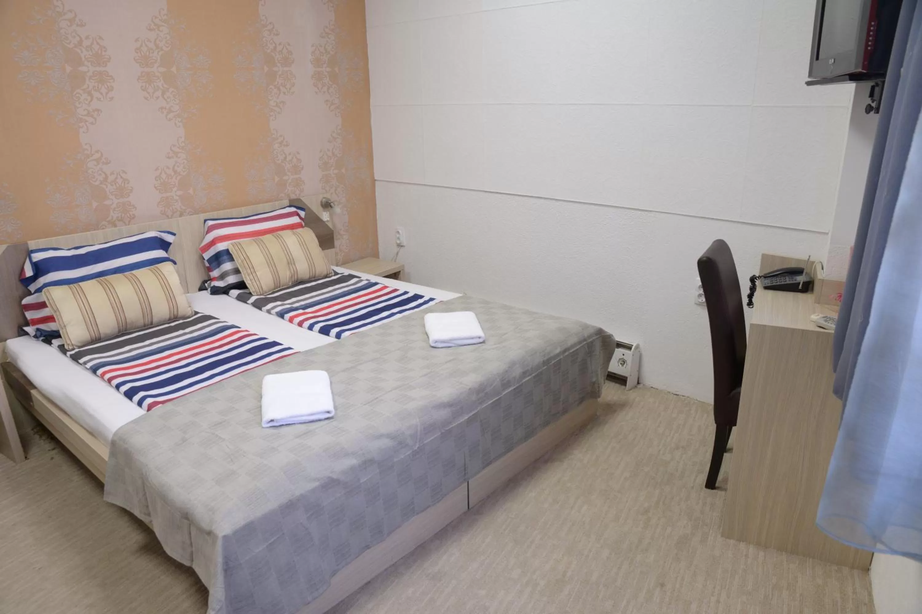 Bed in Guest House GOLDEN COIN