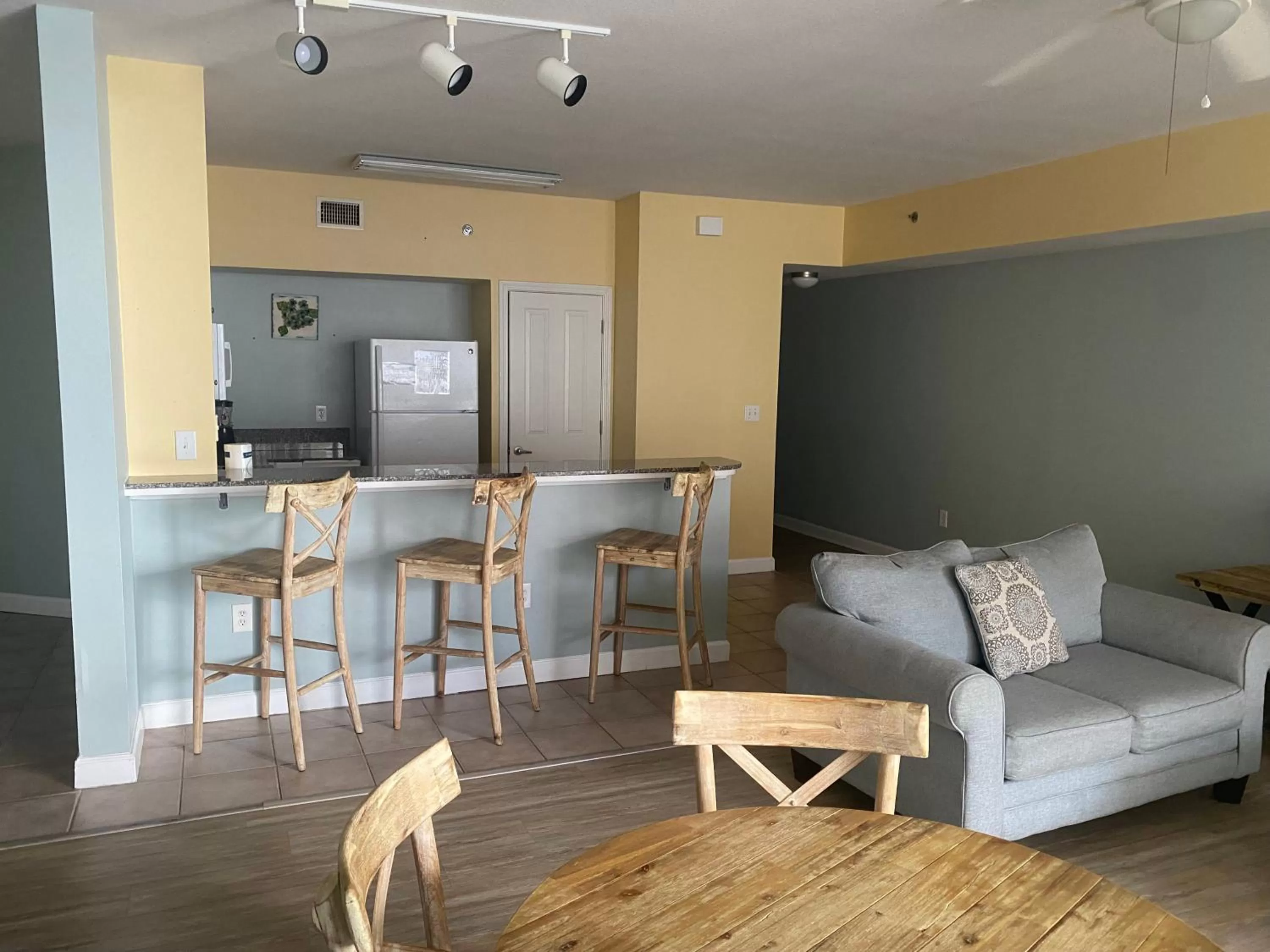 Kitchen or kitchenette in Shores of Panama Resort