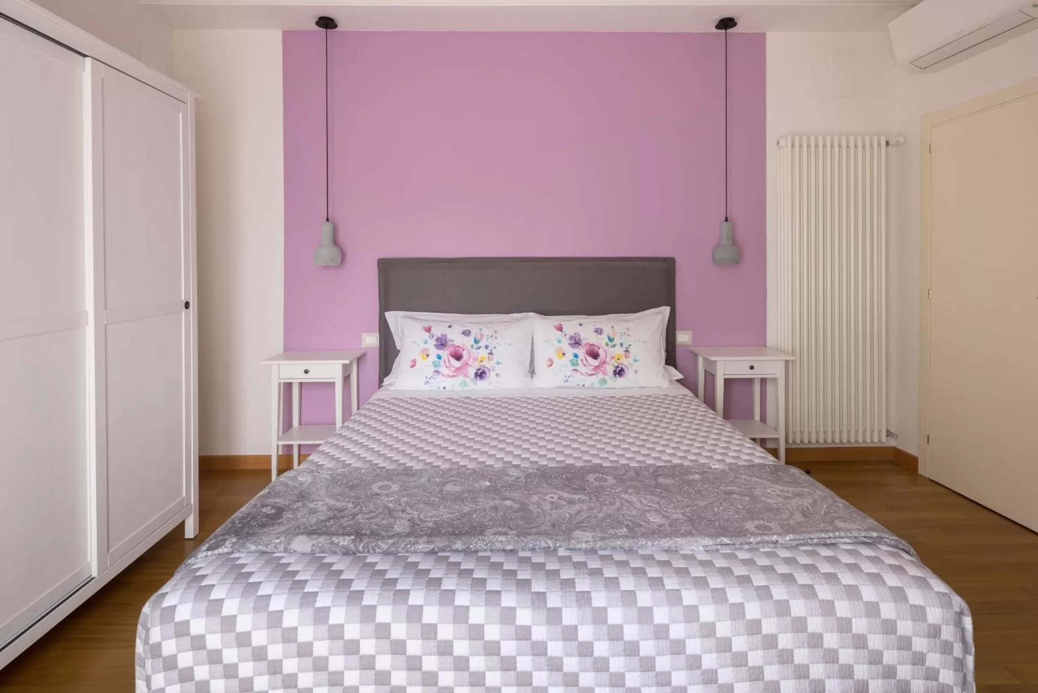 Bedroom, Bed in La Ghirlanda B&B