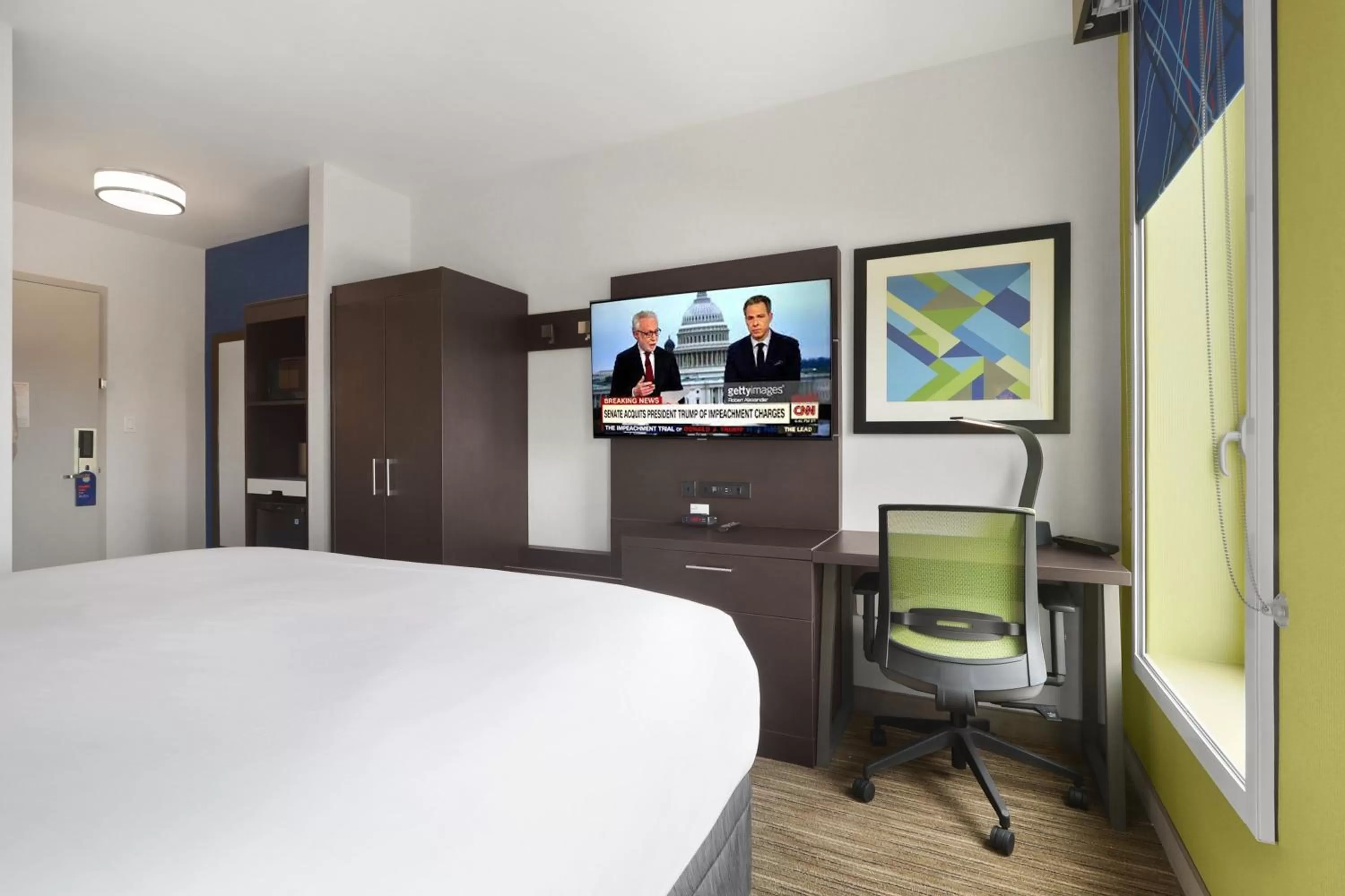Photo of the whole room, Bed in Holiday Inn Express - Brooklyn - Bushwick , an IHG Hotel