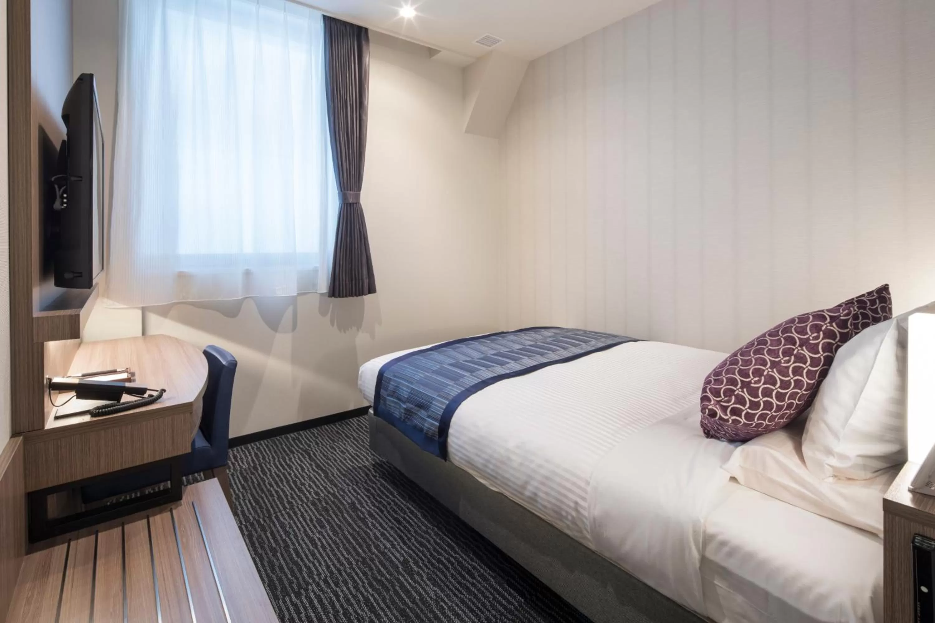 Photo of the whole room, Bed in Hotel Mystays Gotanda Station