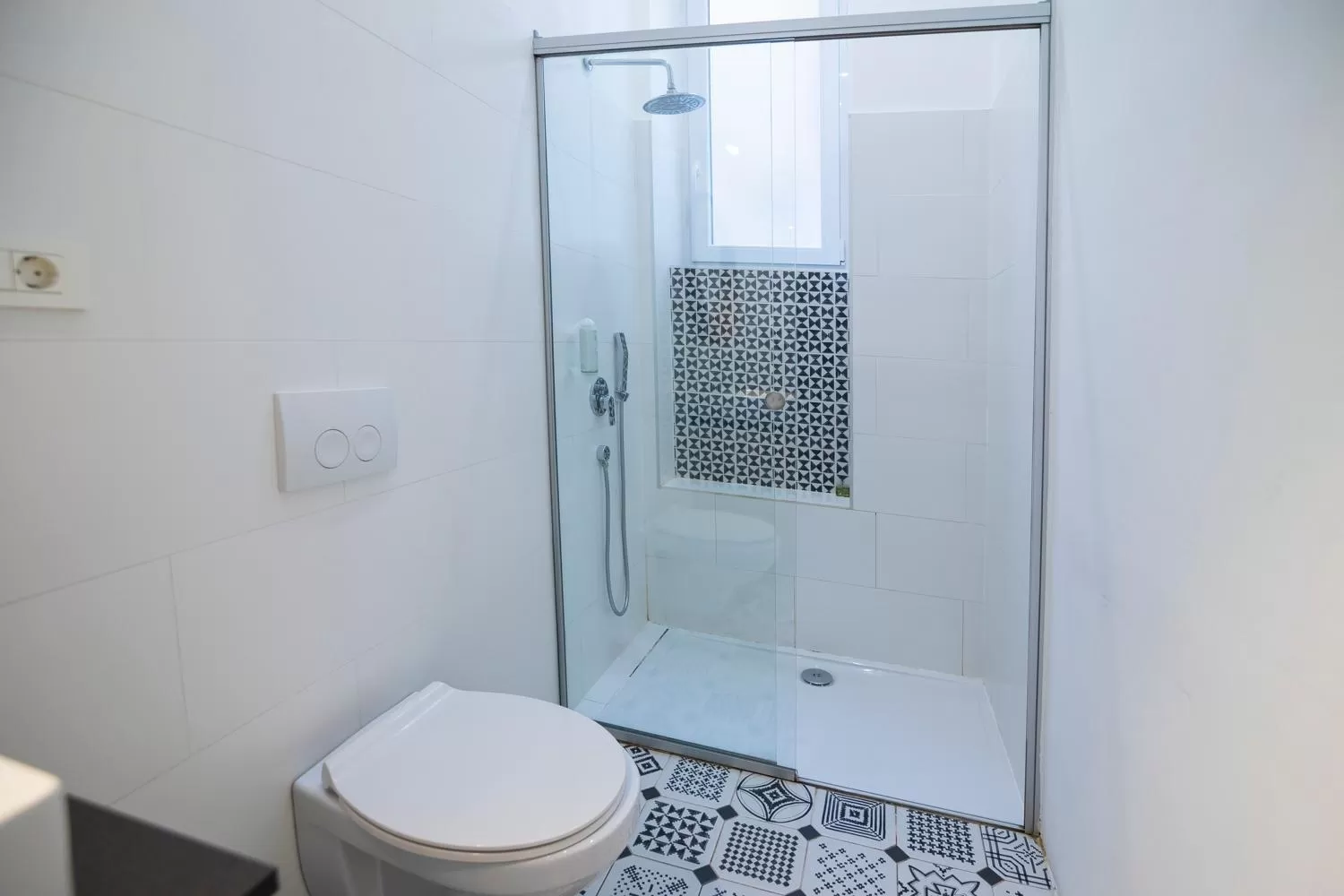 Shower in Doma Zagreb Aparthotel