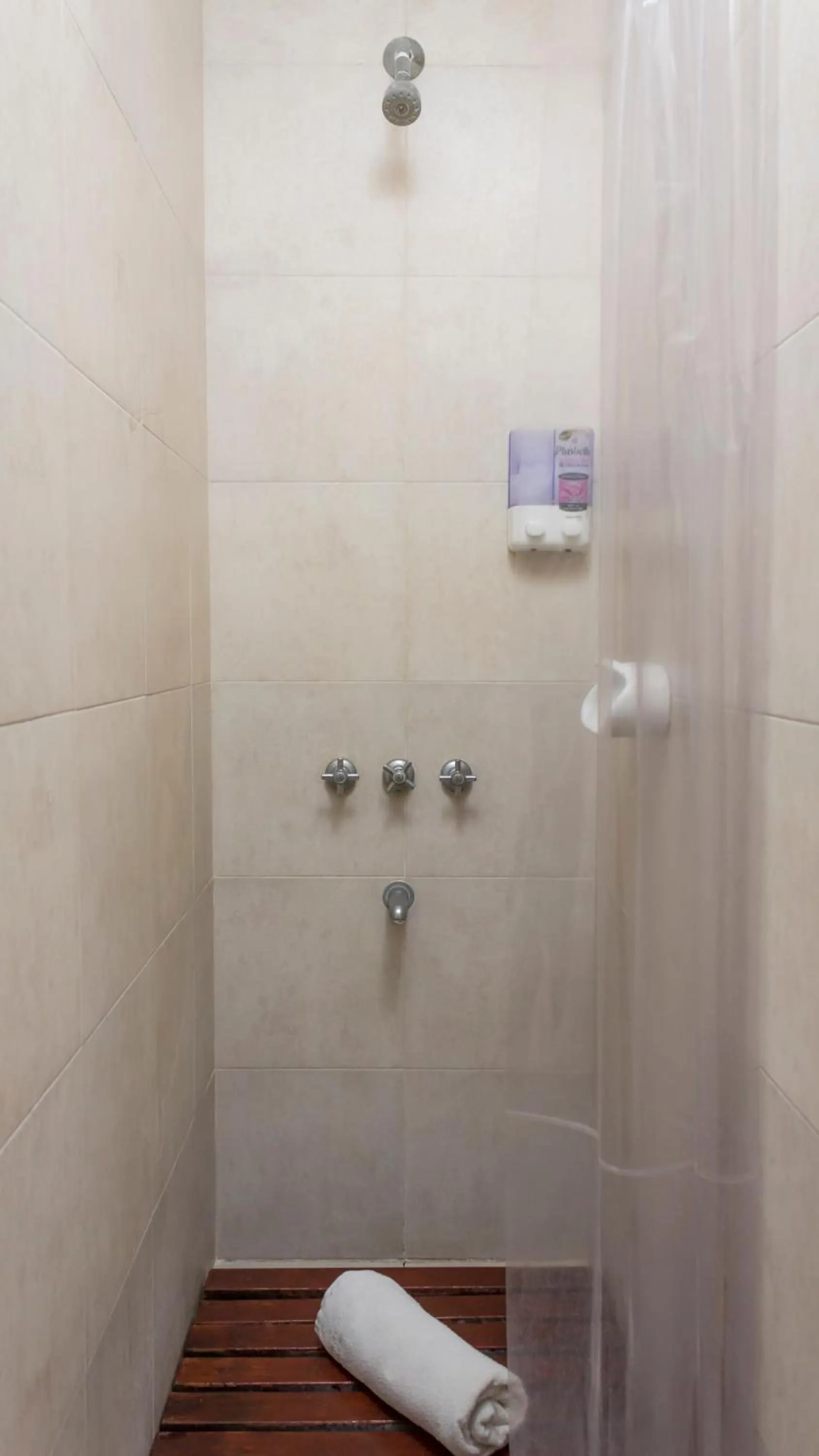 Bathroom in Circus Hostel