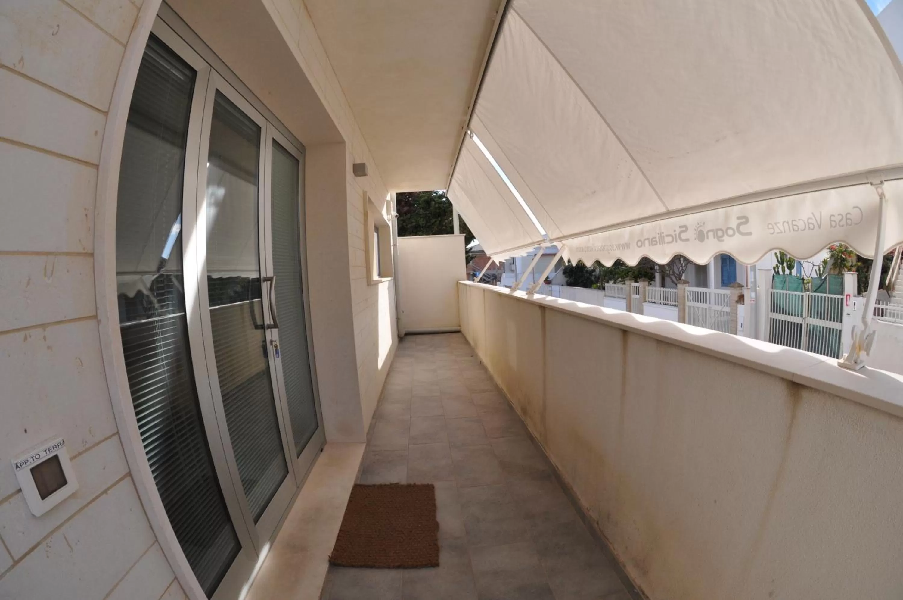 Facade/entrance, Balcony/Terrace in Casa Vacanze Sogno Siciliano