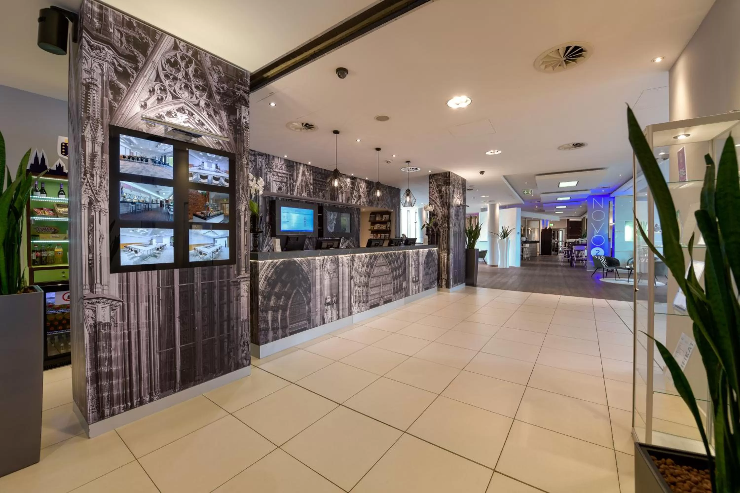 Lobby or reception in Novotel Köln City