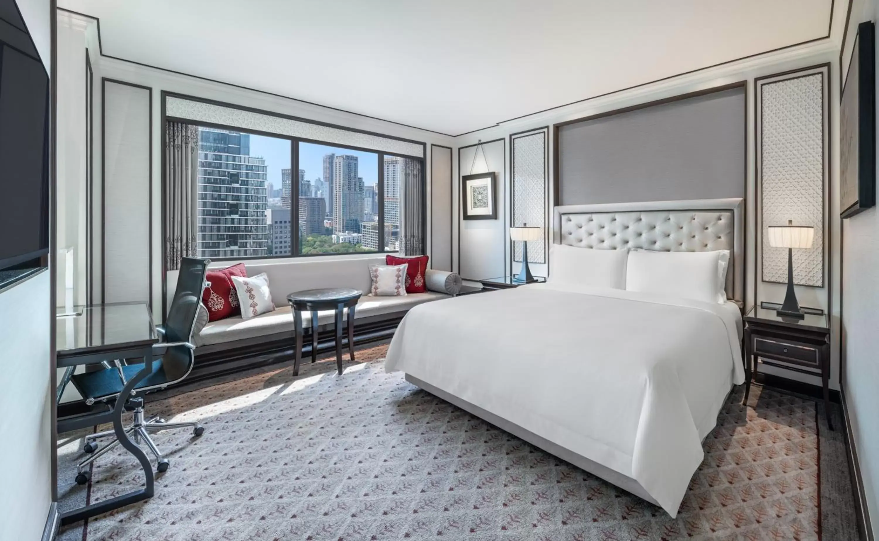 Athenee, Guest room, 1 King, City view in The Athenee Hotel, a Luxury Collection Hotel, Bangkok Athenee, Guest room, 1 King, City view in The Athenee Hotel, a Luxury Collection Hotel, Bangkok