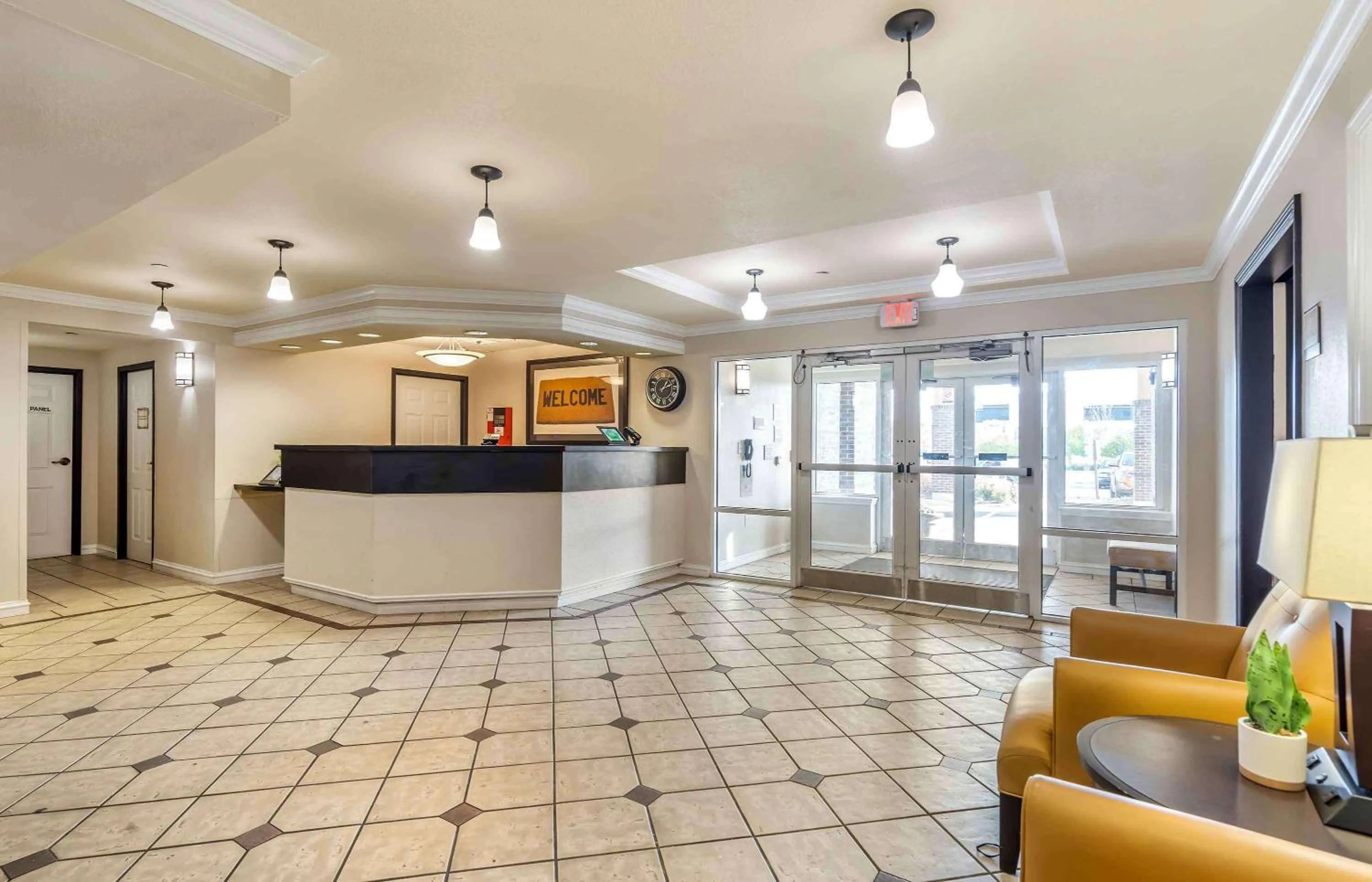 Lobby or reception in Extended Stay America Select Suites - Chicago - Lombard - Oakbrook