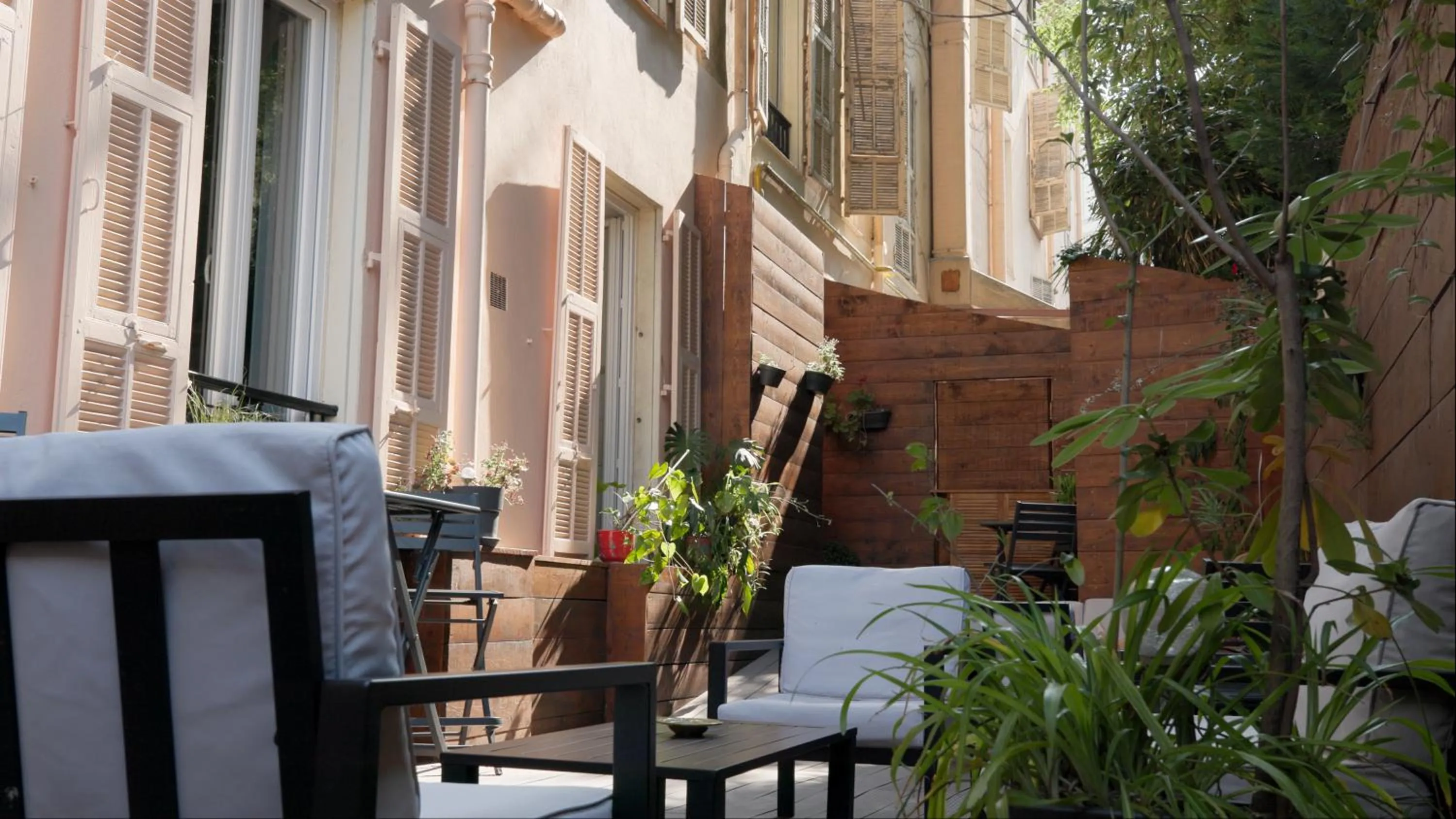 Patio in Hotel Busby