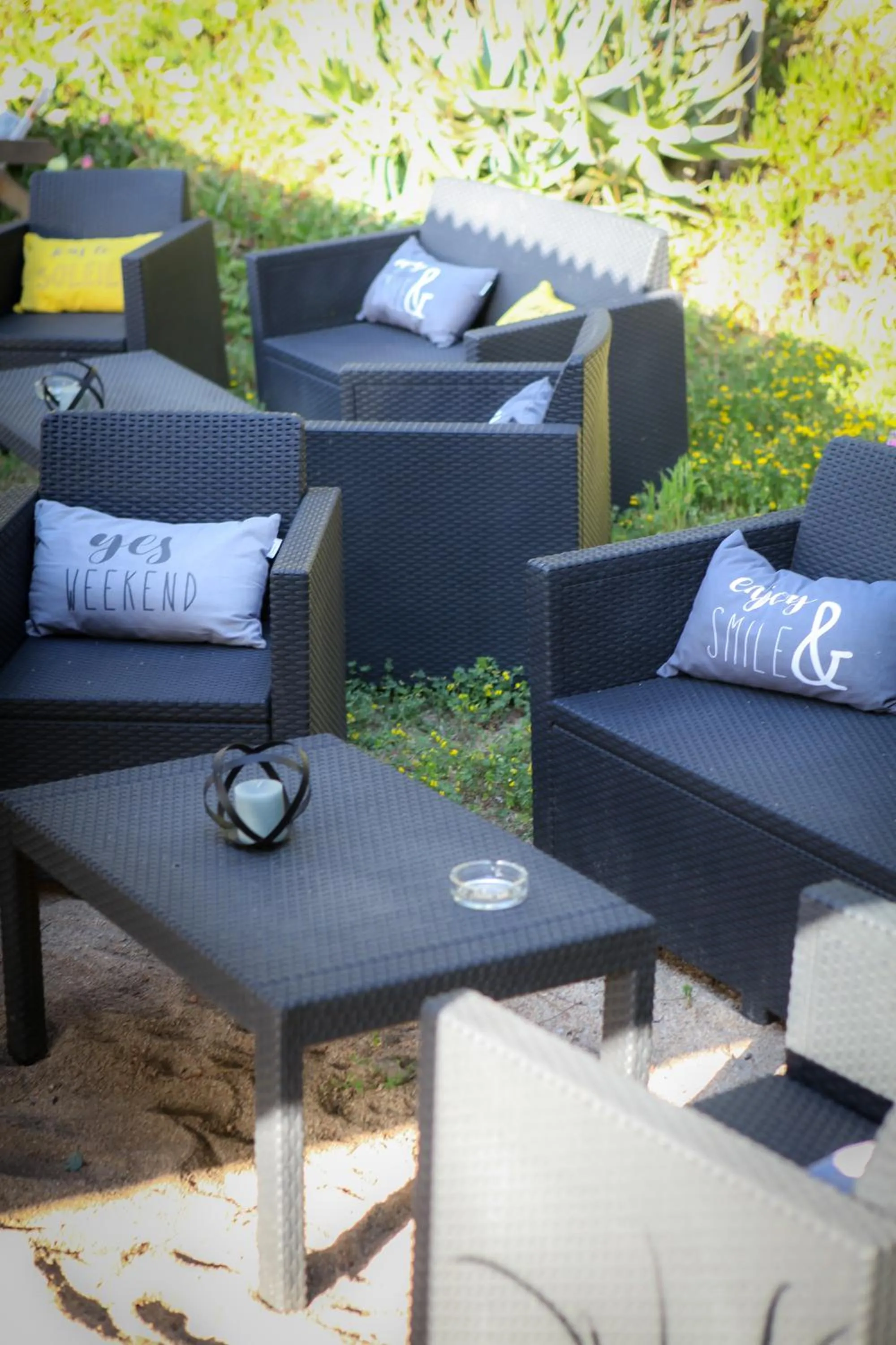 Restaurant/places to eat in Hotel Roc E Mare