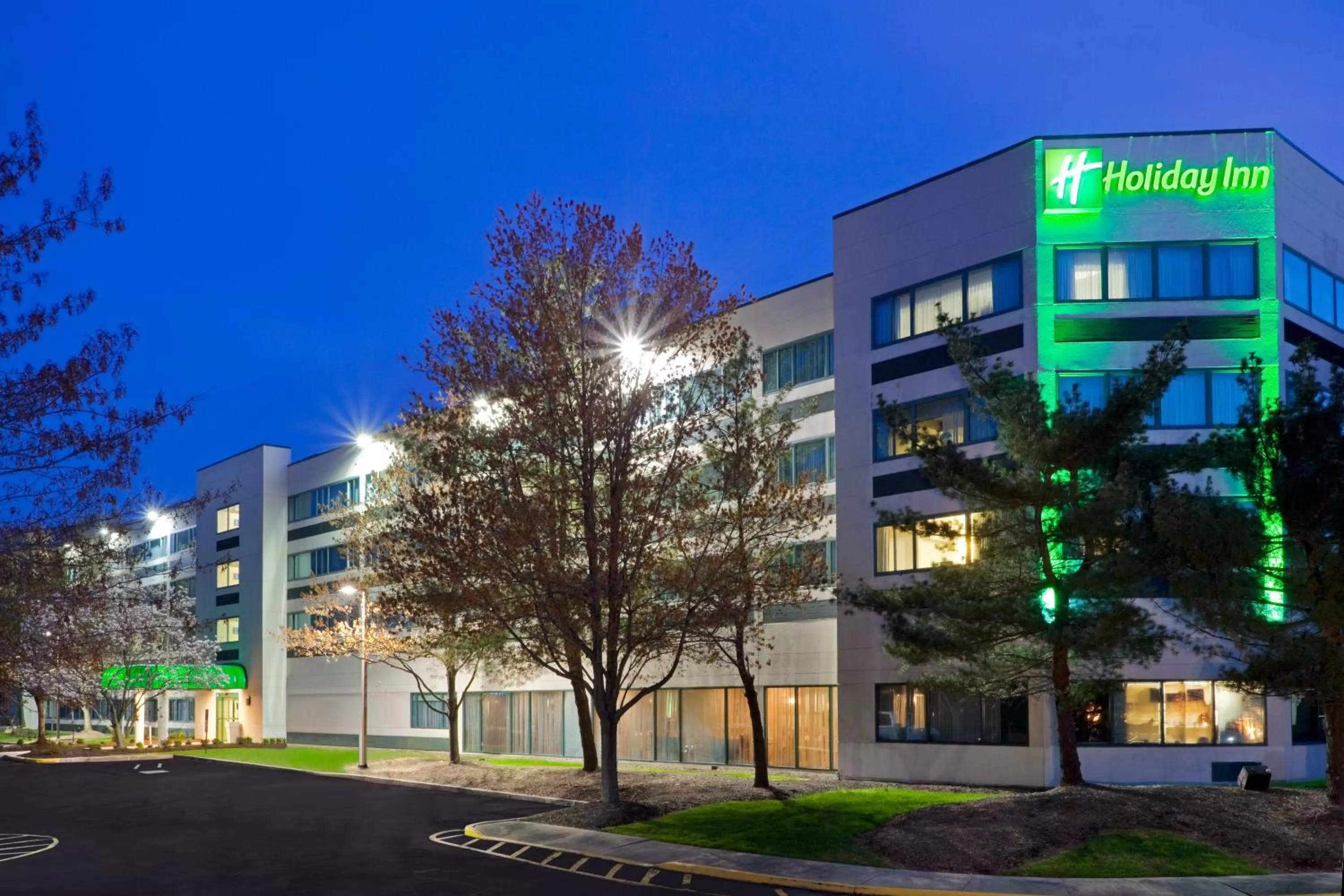 Property building in Holiday Inn Princeton by IHG