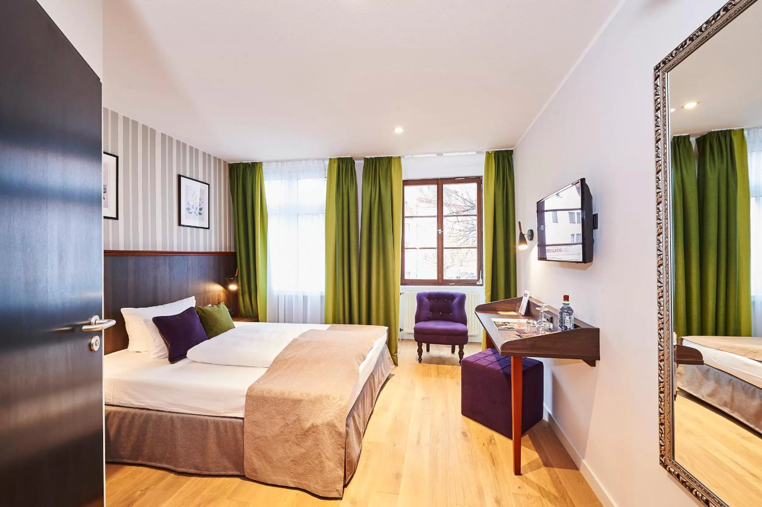 Day, Bed in Hotel Hauser Boutique