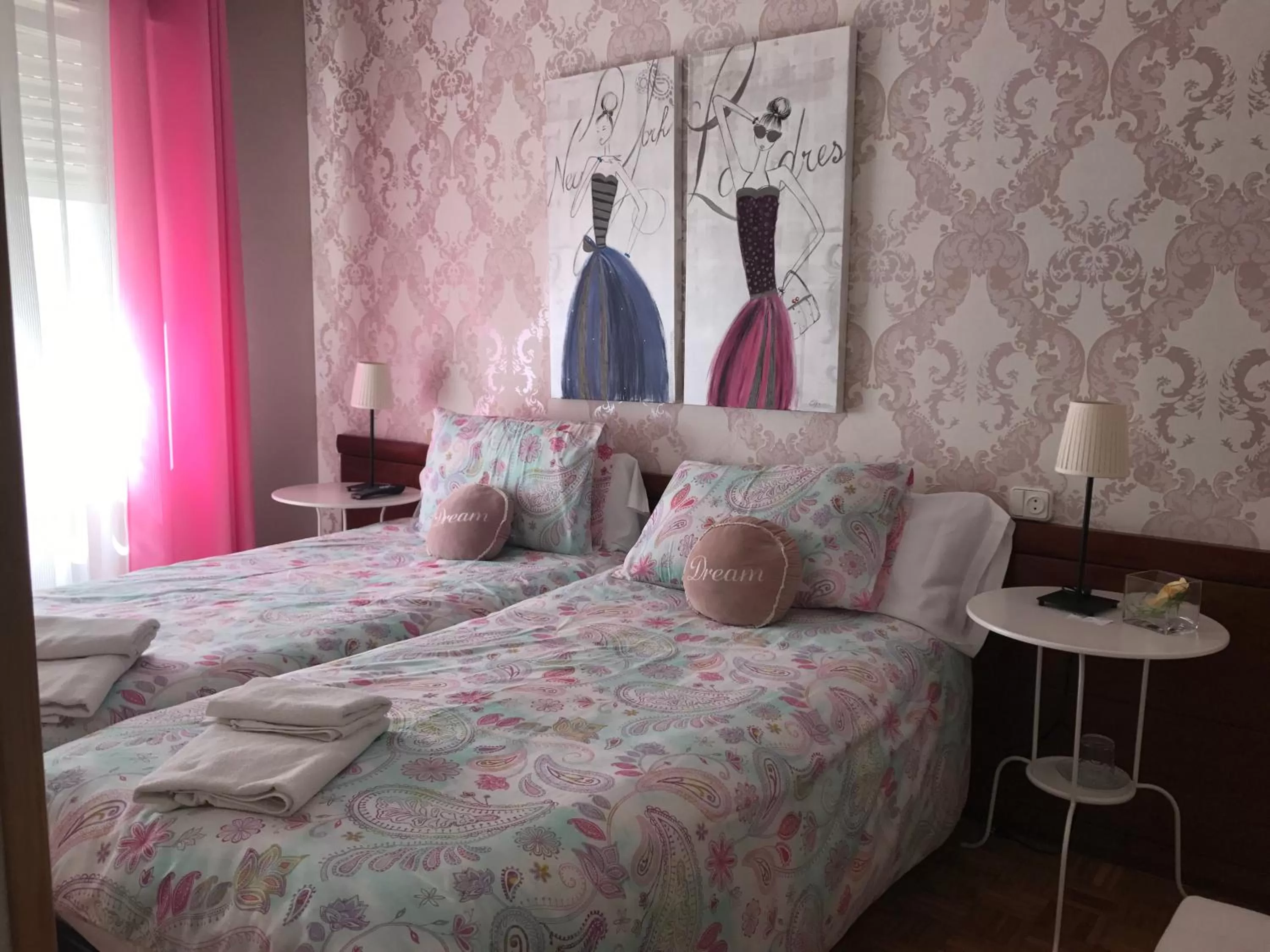 Bed in Alojamientos Iruña