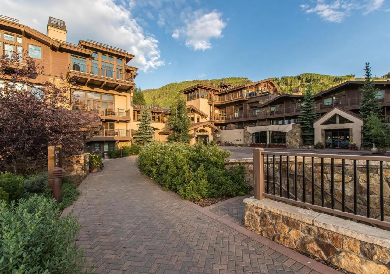 Property building in Manor Vail Lodge